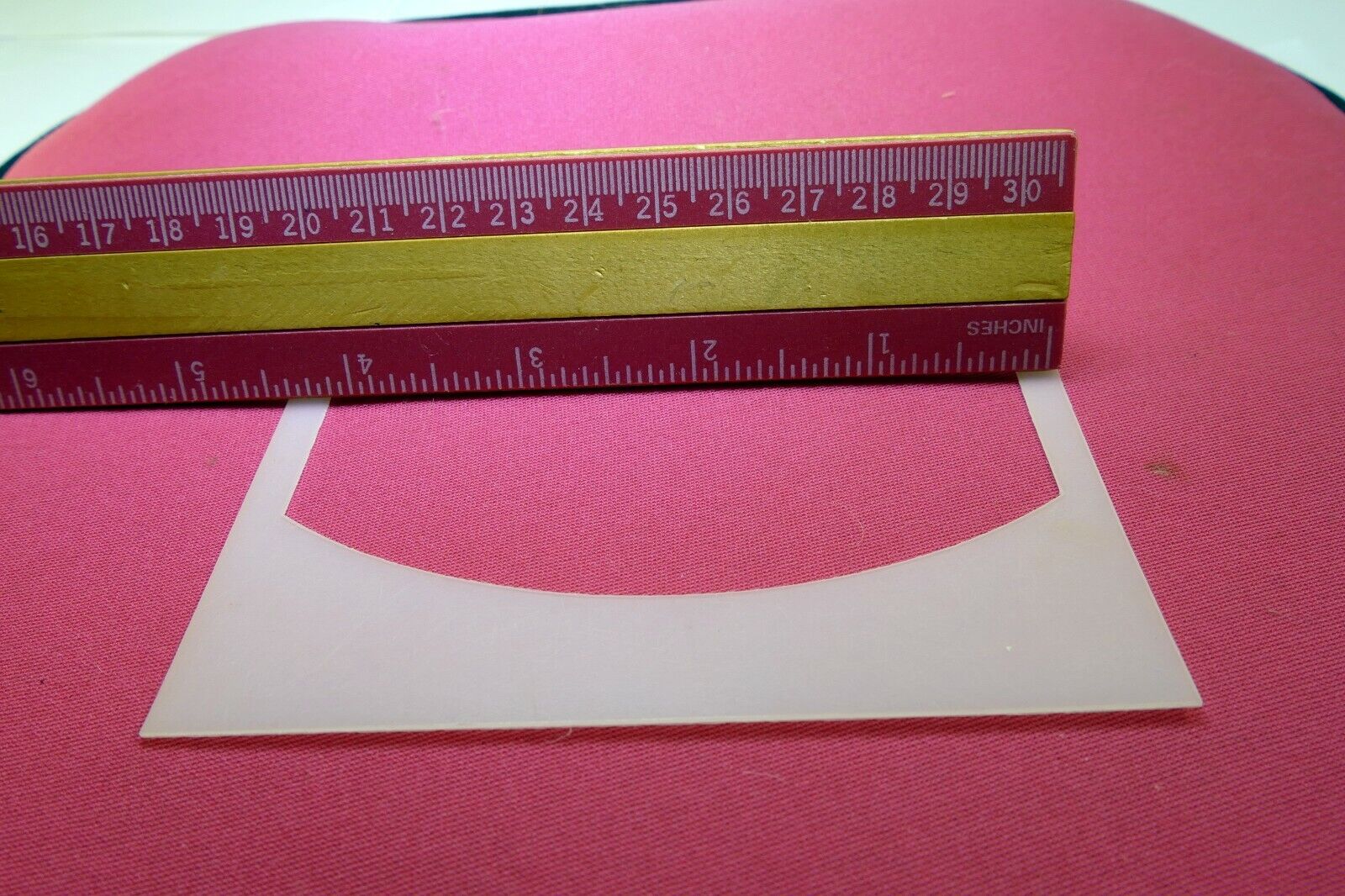 Lindahl 4.5" Low Bottom Frame Smooth Edge Arc High key Portrait Vignette Mask