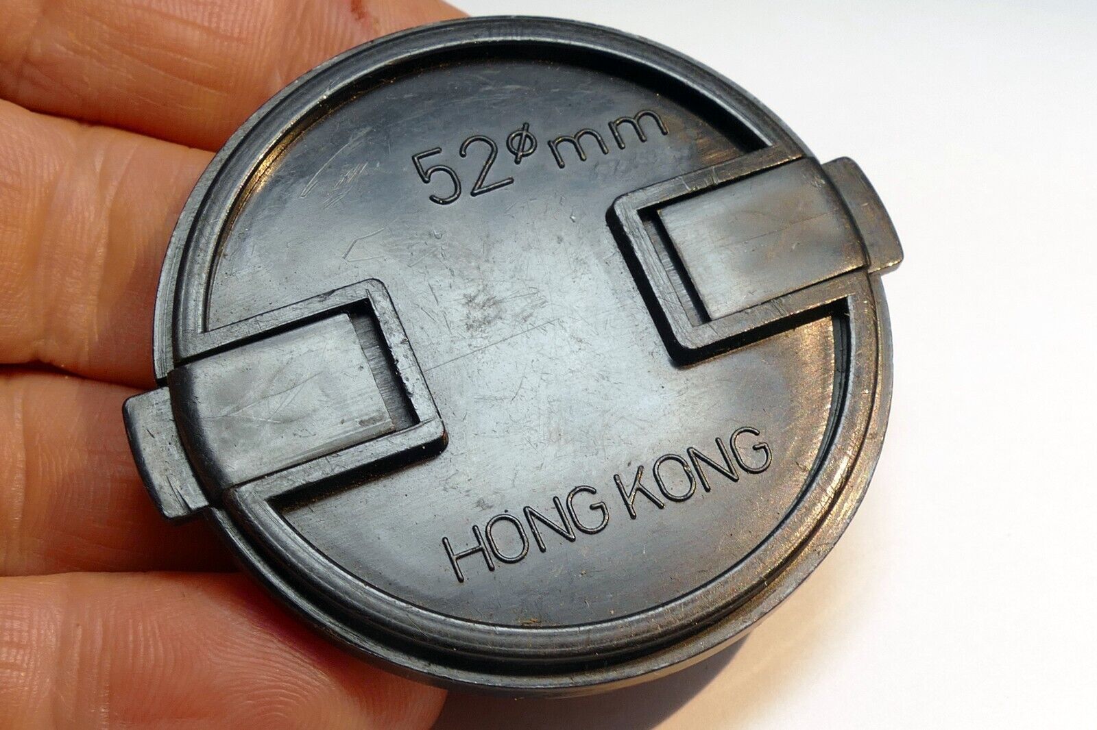 52mm snap on type Front Lens Cap for 18-55mm zoom lens