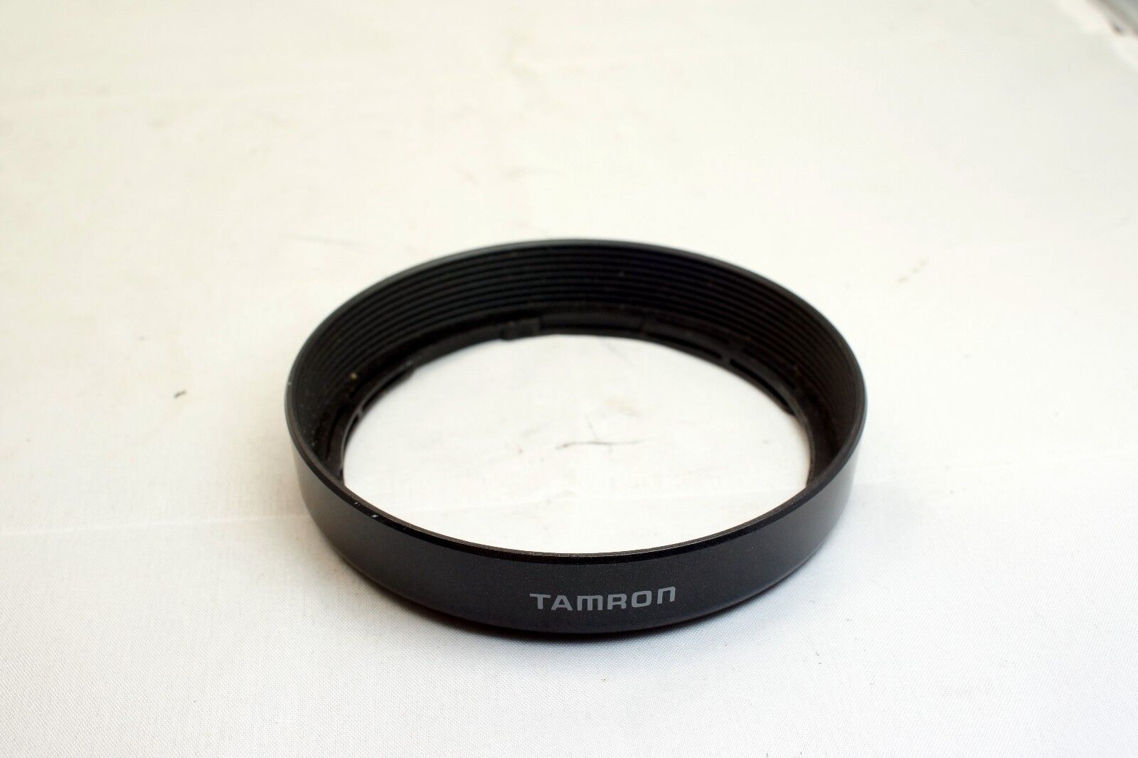 used Tamron B5FH Lens Hood Shade  for 28-200mm f3.8-5.6 Non Super zoom