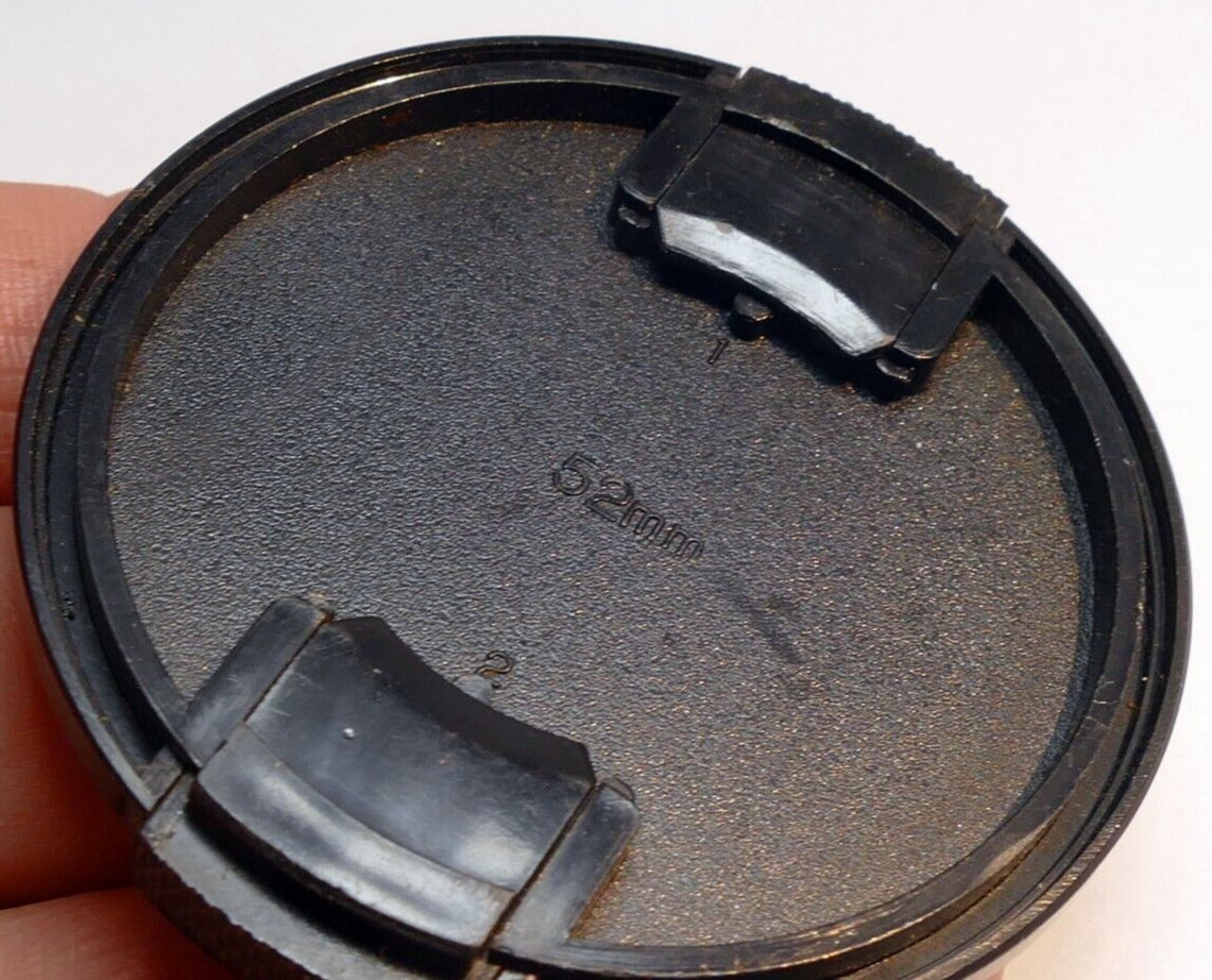 52mm snap on type Front Lens Cap for 18-55mm zoom lens