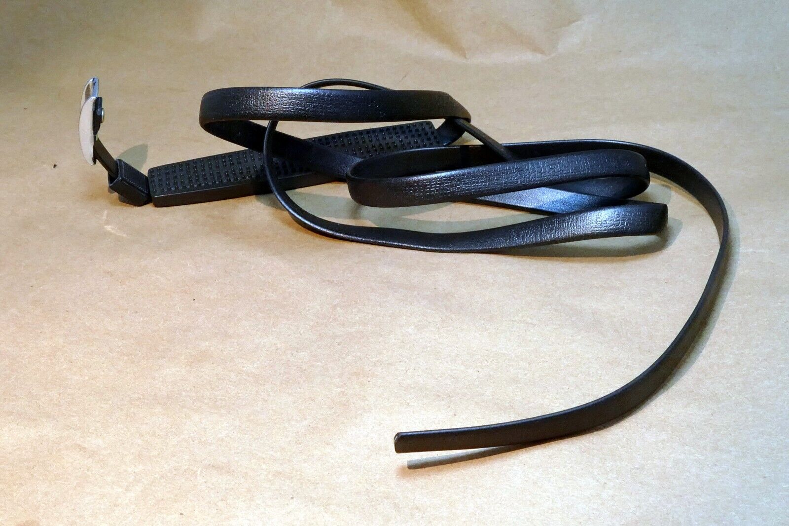 Leica Leitz Wtzlar Vinyl Shoulder Strap - missing parts buckle and end loop
