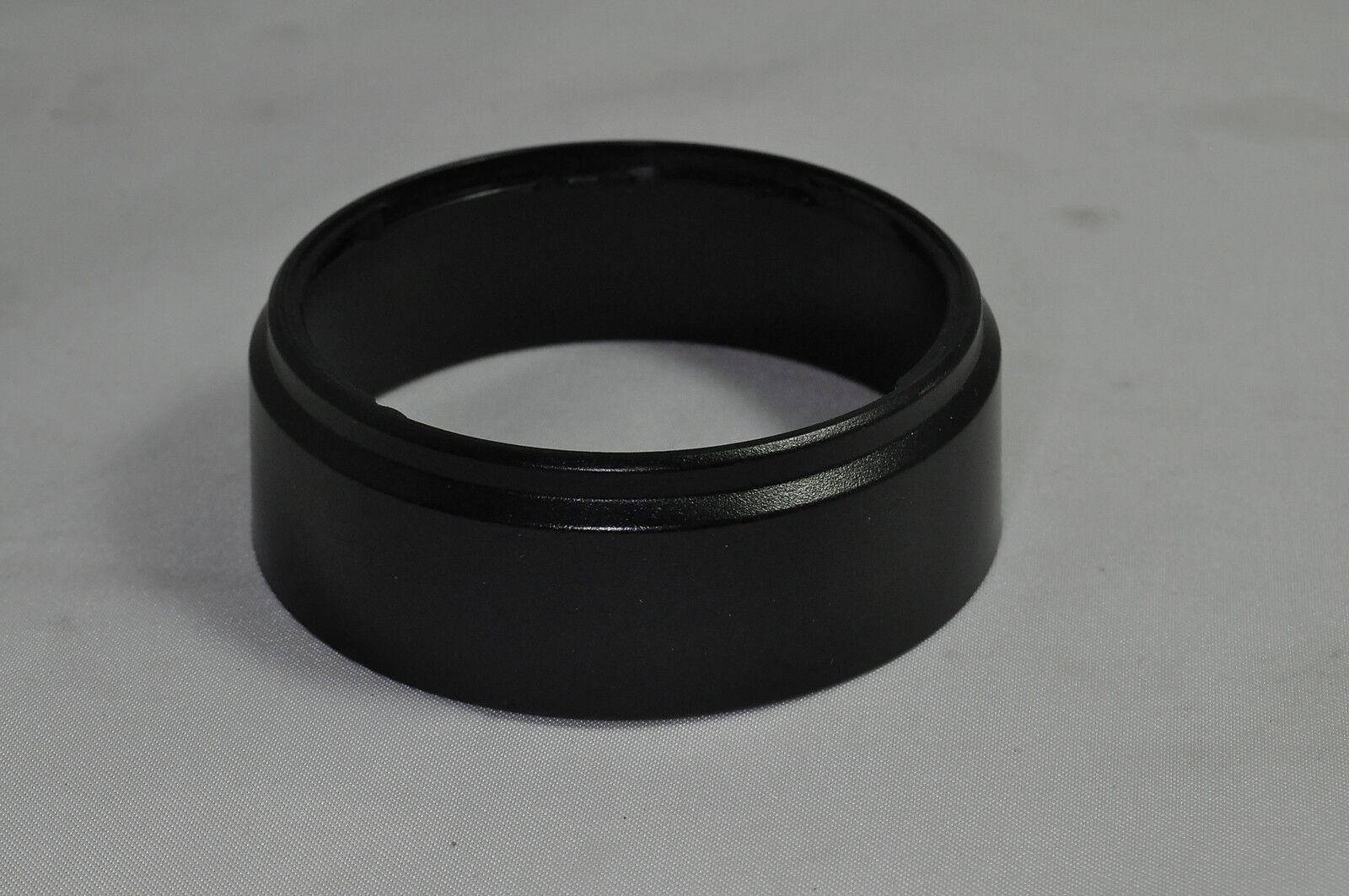 Plastic Lens Hood 64.5mm inner diameter unknown brand 5310029