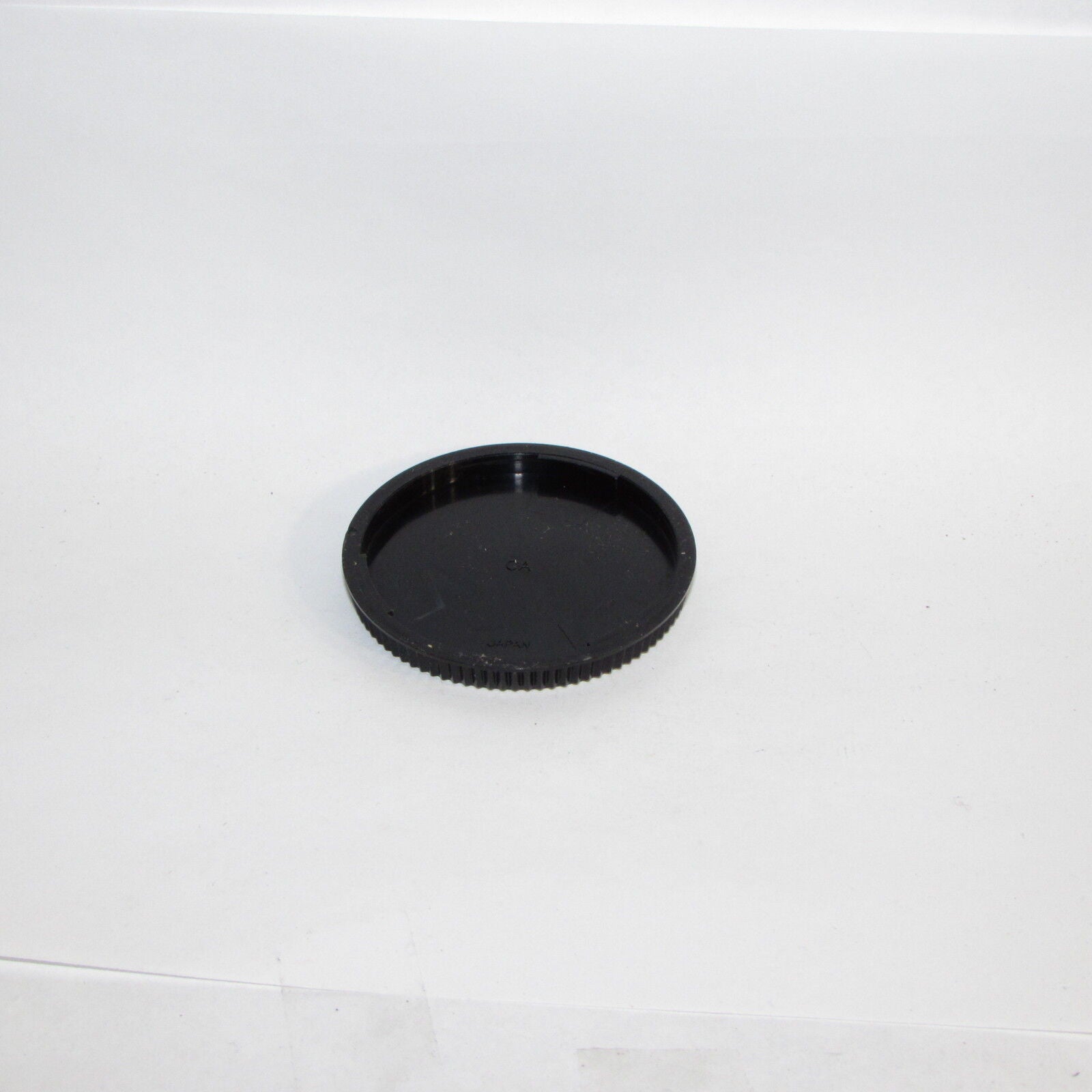 Used CA lens or Body Cap unknown brand B01137