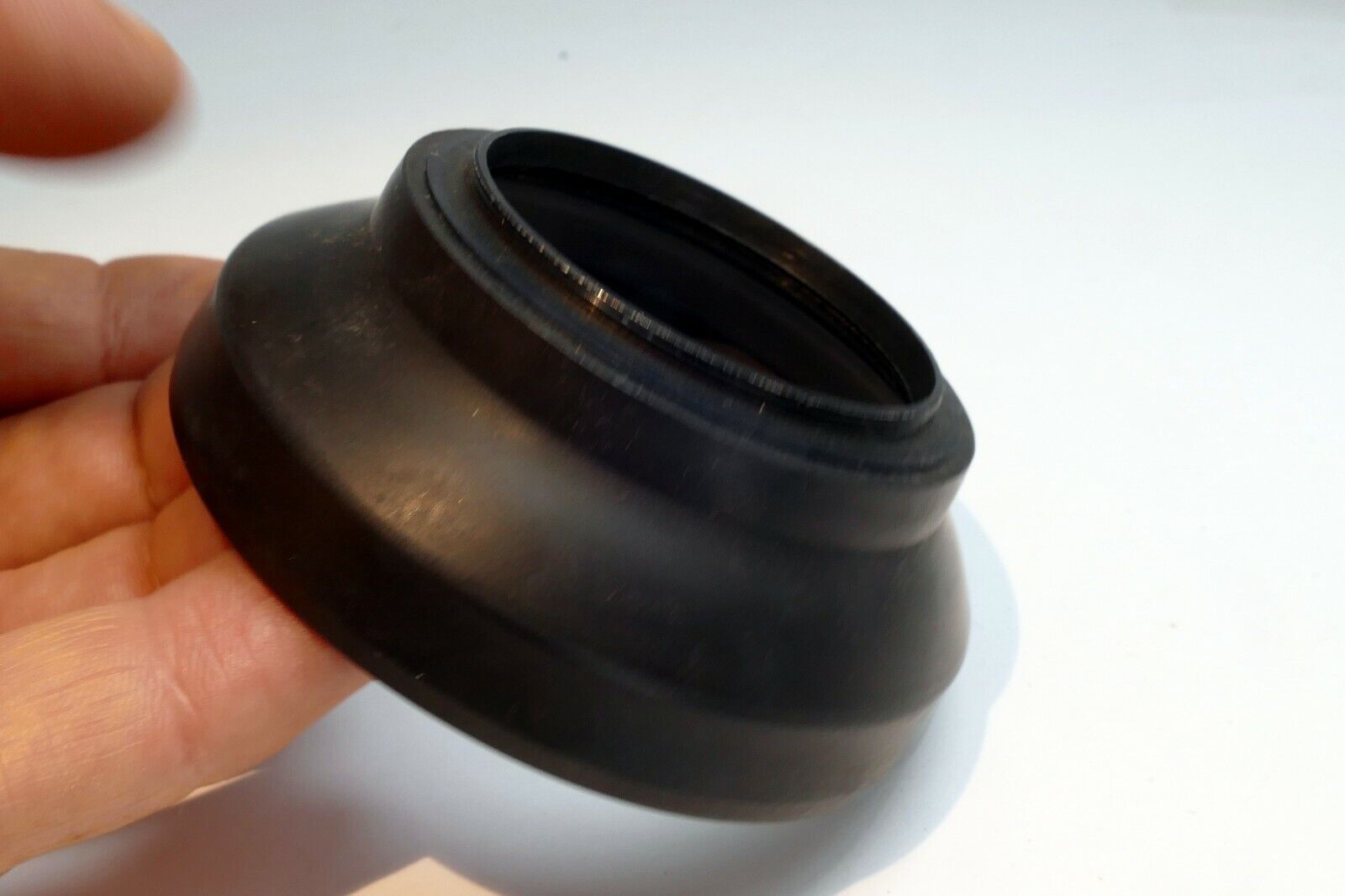 49mm Collapsible Rubber Lens Hood Shade screw in  for 50mm f1.7 f1.8