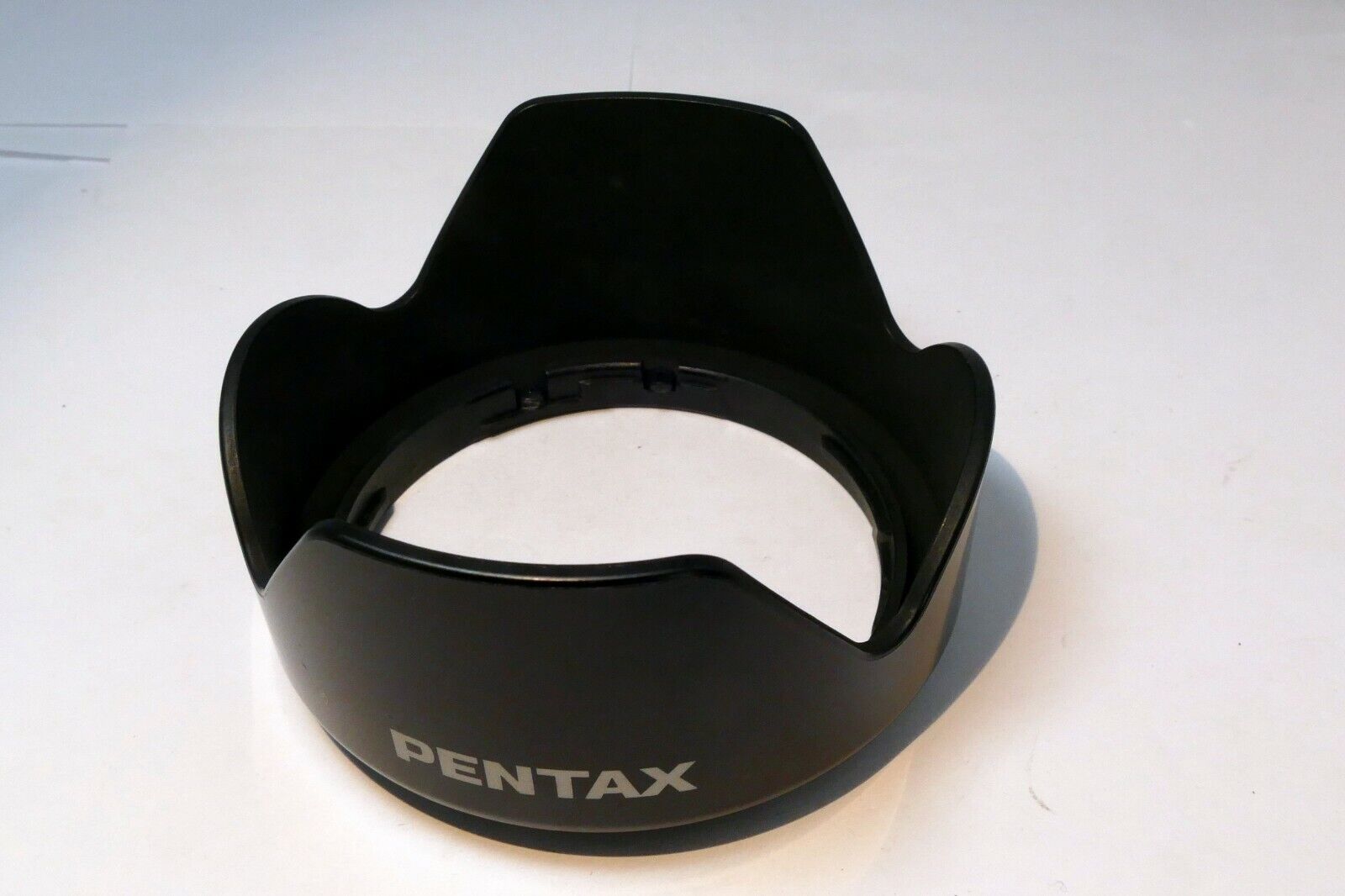 Pentax 67mm Lens Hood Shade 67mm twist on type