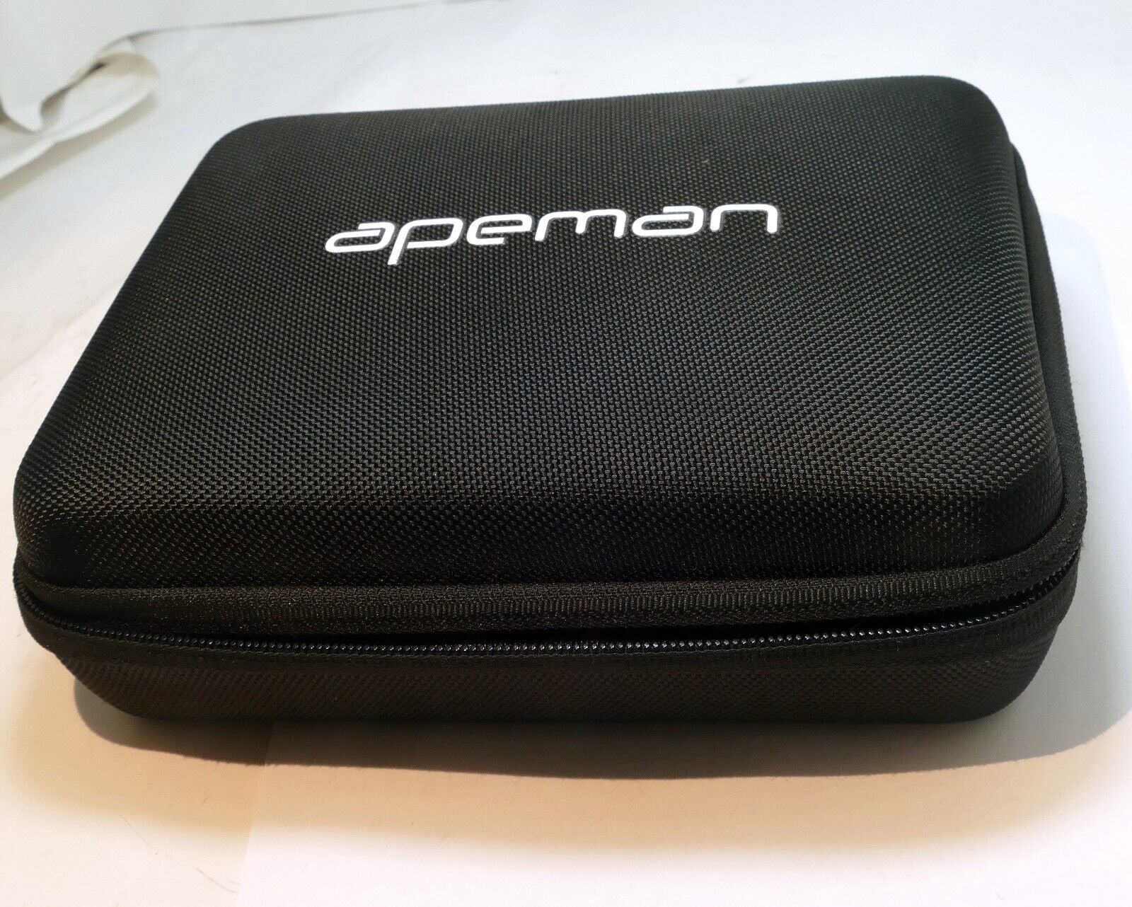 Apeman 4K A87 Action Camera hard case organizer with zipper and dividers