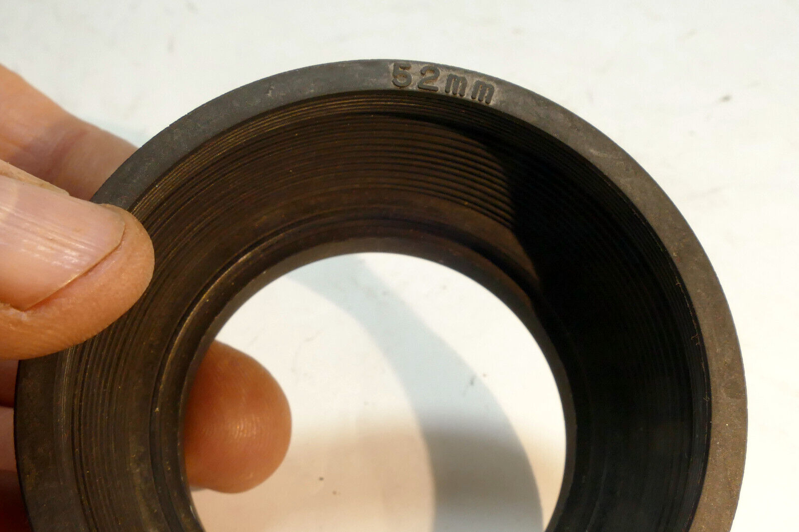 52mm  Lens Hood / Shade Rubber Collapsible threaded made in Japan