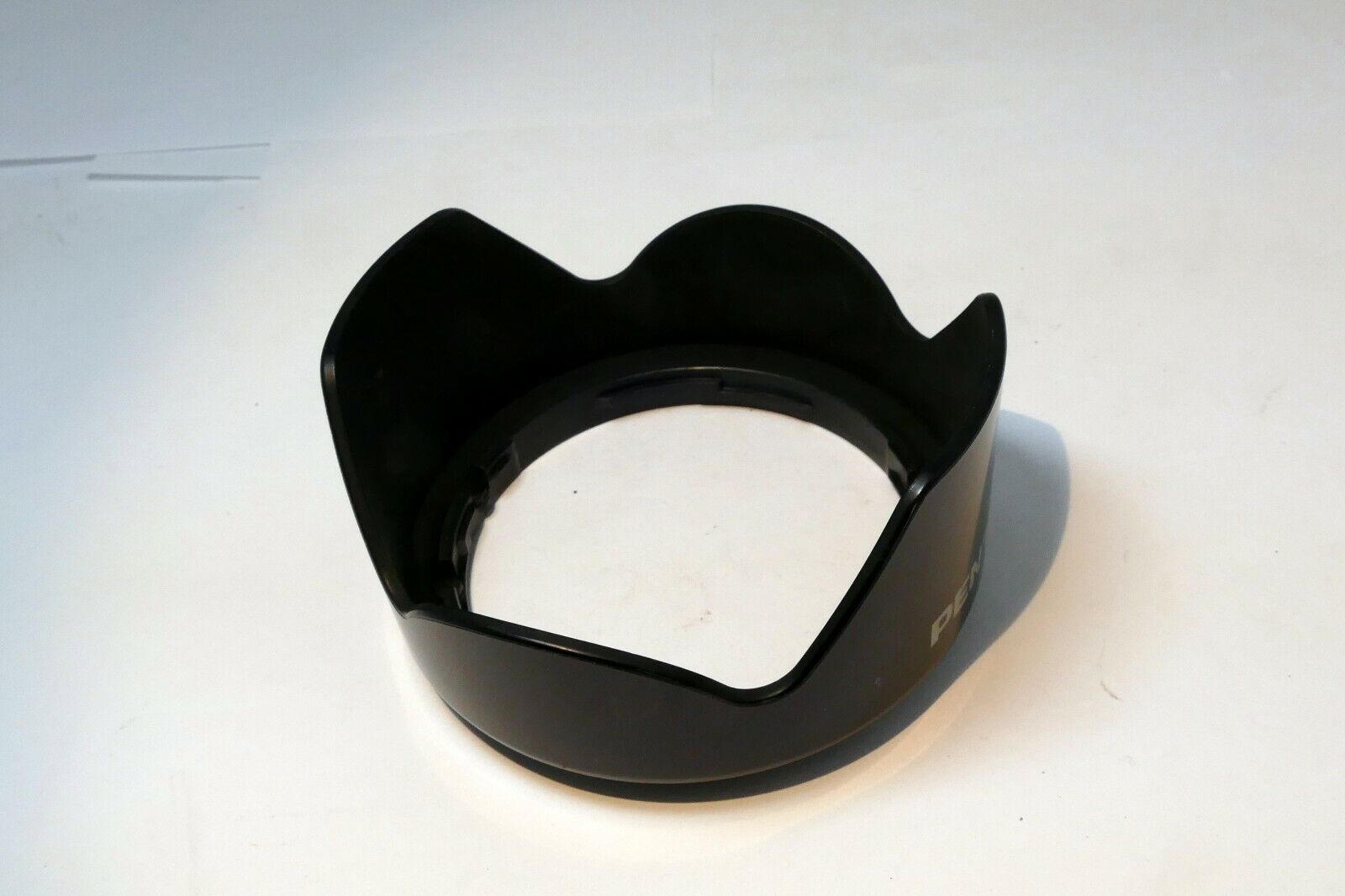 Pentax 67mm Lens Hood Shade 67mm twist on type