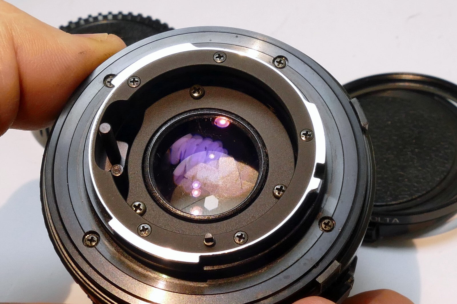 Minolta 50mm f2 MD Standard Prime Lens w/ 49mm  L39 UV filter - FUNGUS damage