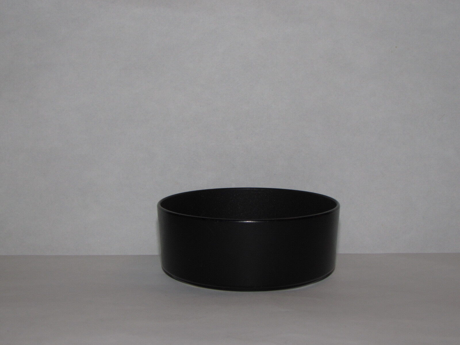 Used 66.5mm ID Lens Hood twist on type plastic  B10253