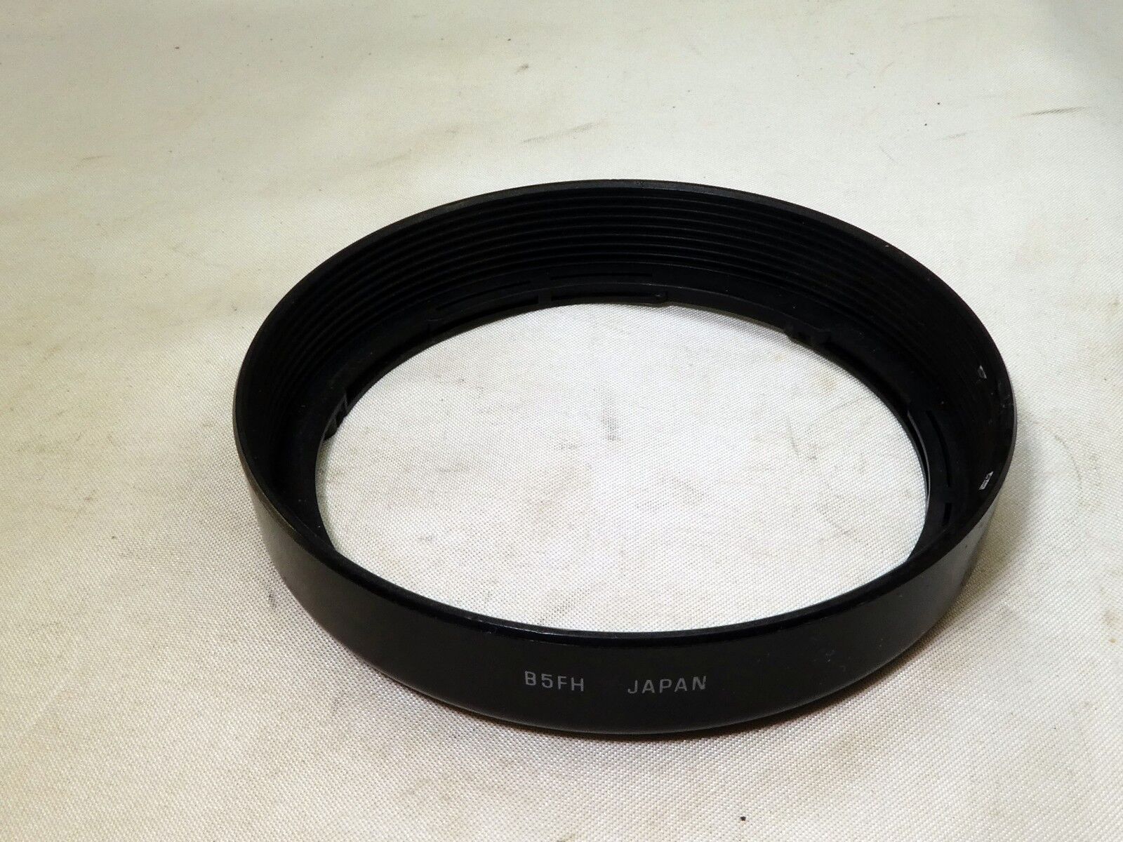 Tamron B5FH 75mm Lens Hood for 28-200mm f3.8-5.6 Non Super Adaptall Genuine