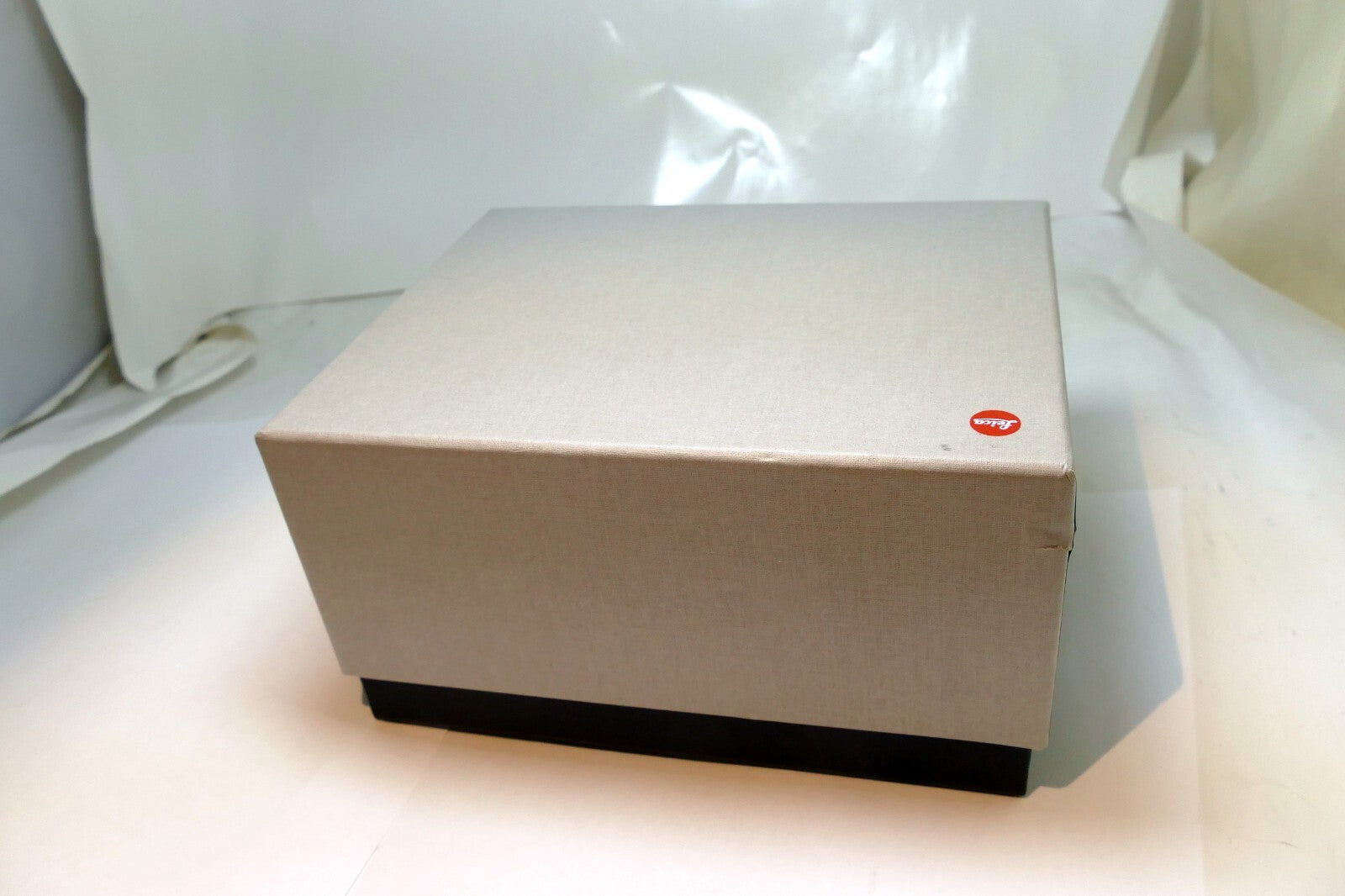 Empty Box for Leica Q  439-614.128-000 D1 Q2 camera body - original OEM