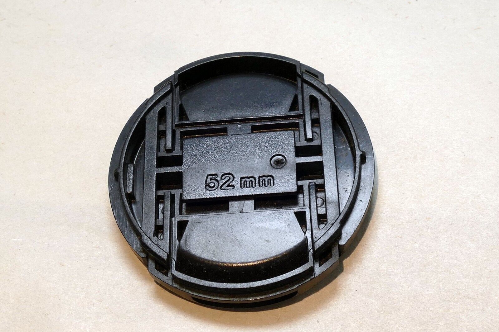 52mm Lens Front Cap  Snap on type generic Black plastic for 18-55mm AF-S VR II