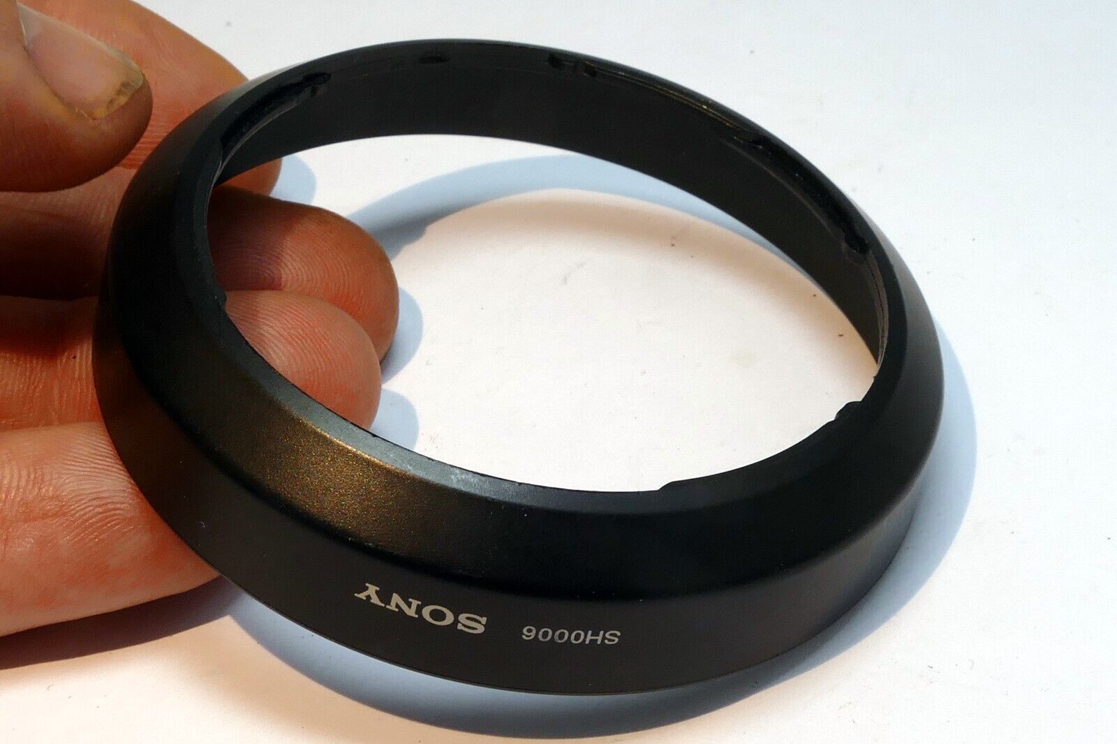 SONY SH0006 Bayonet Lens Hood Shade for 18-70mm DT  Lens Genuine OEM