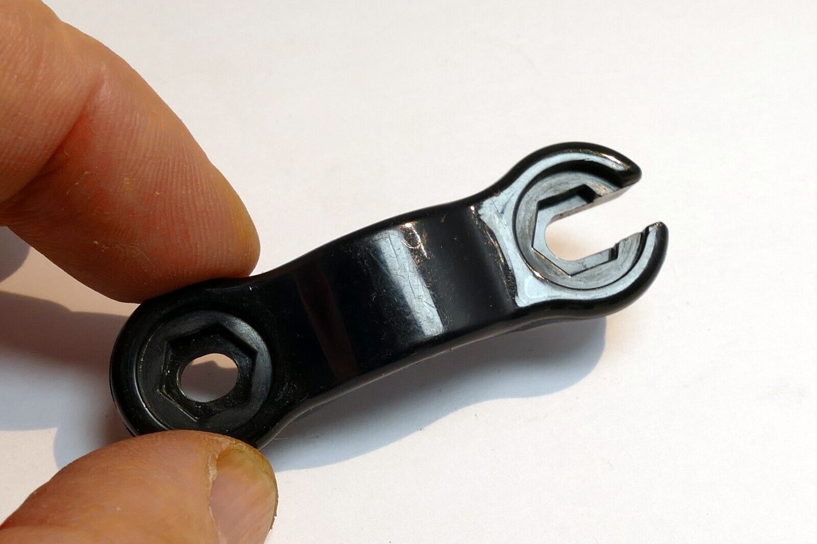 GoPro Wrench Tool GoPro Black Pro plastic curved