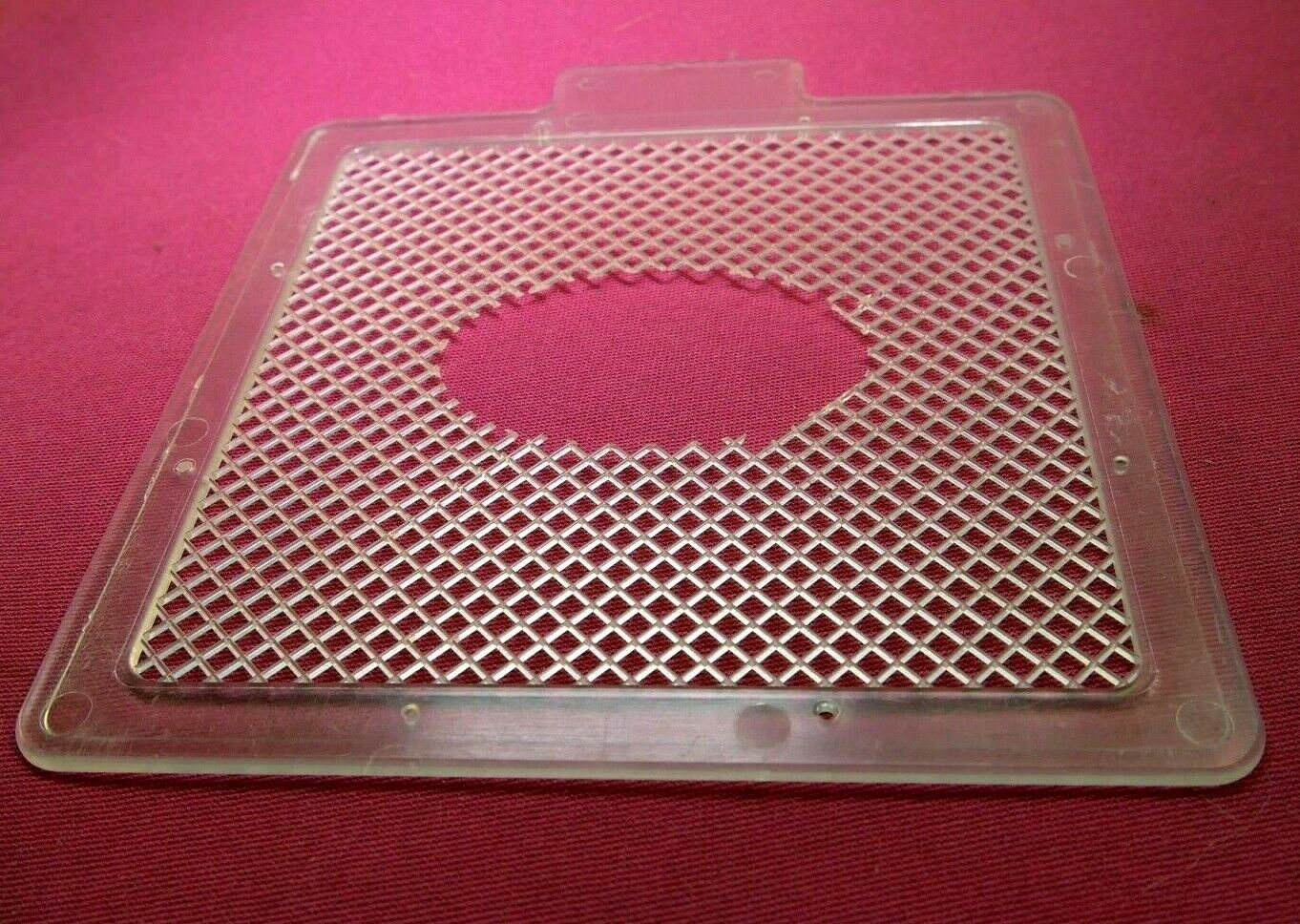 Lindahl Vignette Mask 4.5X4.5" small Horizontal Oval 2" creative High key