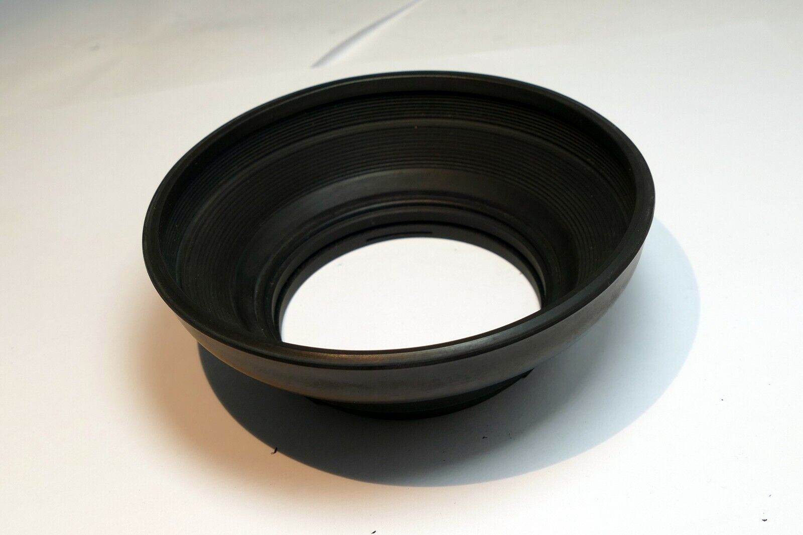 Quantaray Bayonet Lens Hood Shade unknown brand twist on type