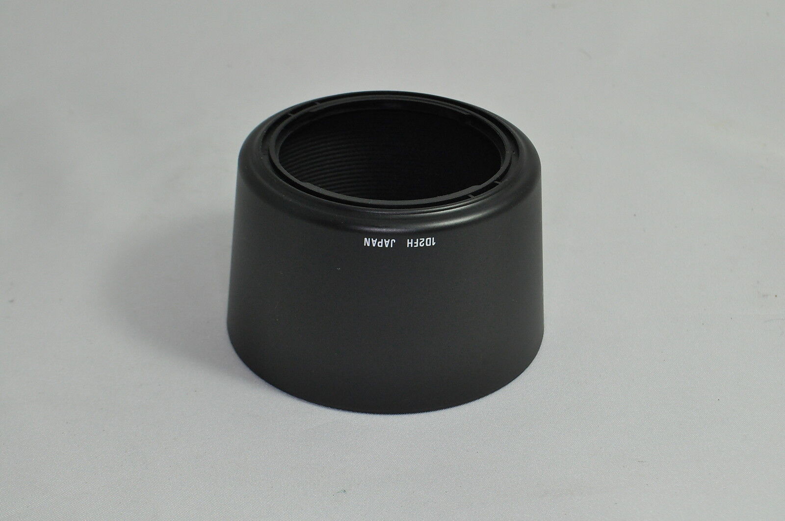 Tamron 1D2FH Plastic Lens Hood Made in Japan for 100-300mm 58mm