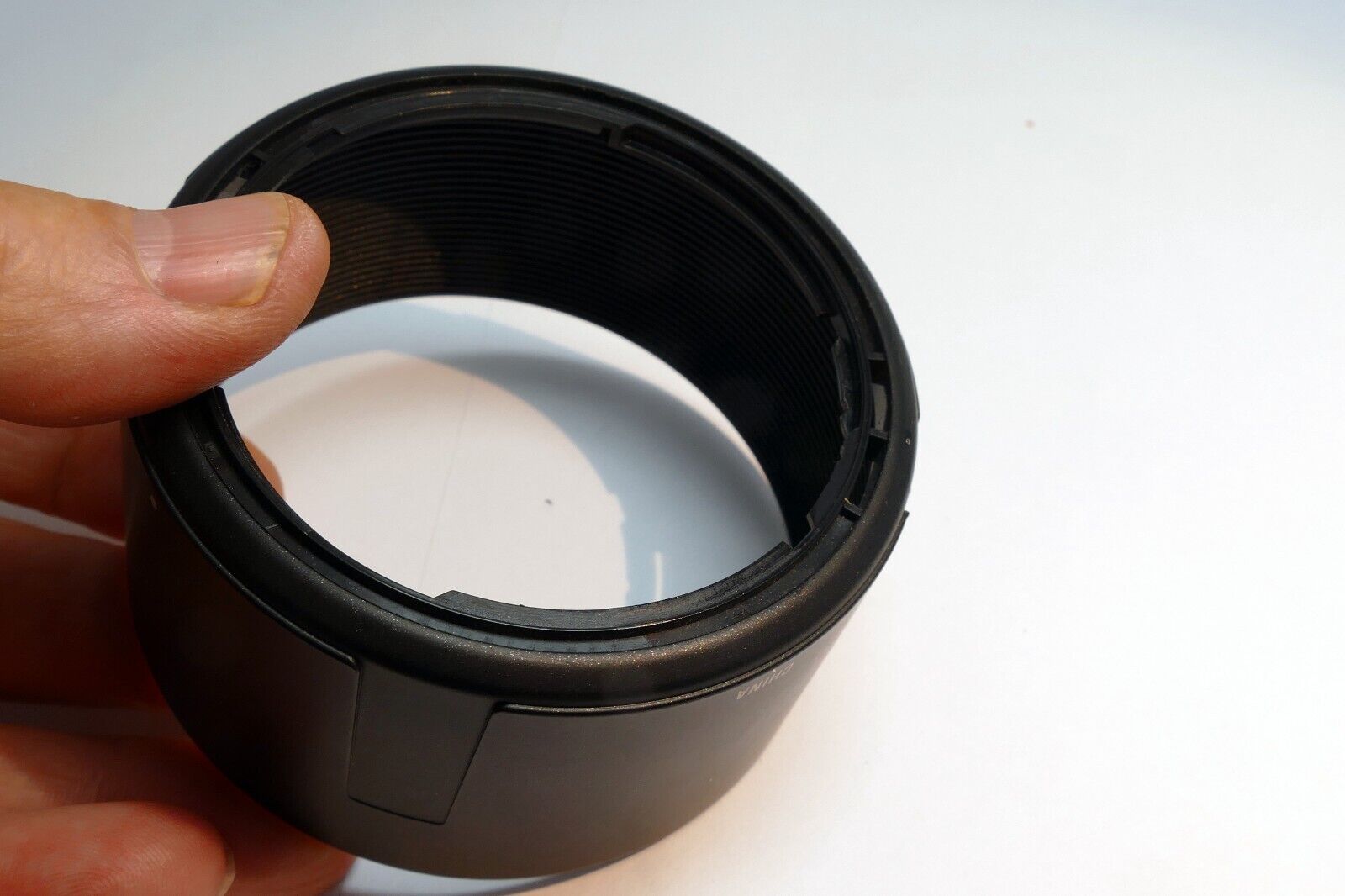 Promaster  Lens Hood Shade for  AF 70-300mm f4-5.6 LD tele macro with 62mm rim