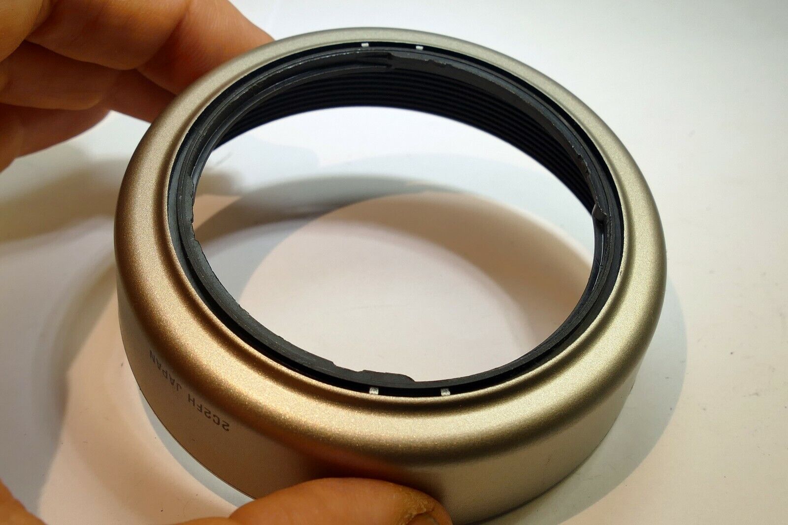 Tamron 2C2FH Lens Hood Shade for AF 28-80mm f3.5-5.6 zoom ( silver )