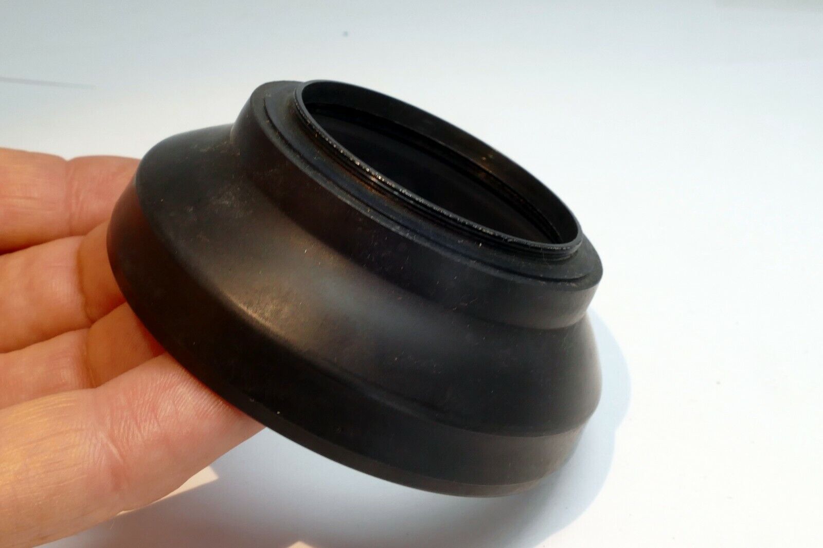 49mm Collapsible Rubber Lens Hood Shade screw in  for 50mm f1.7 f1.8