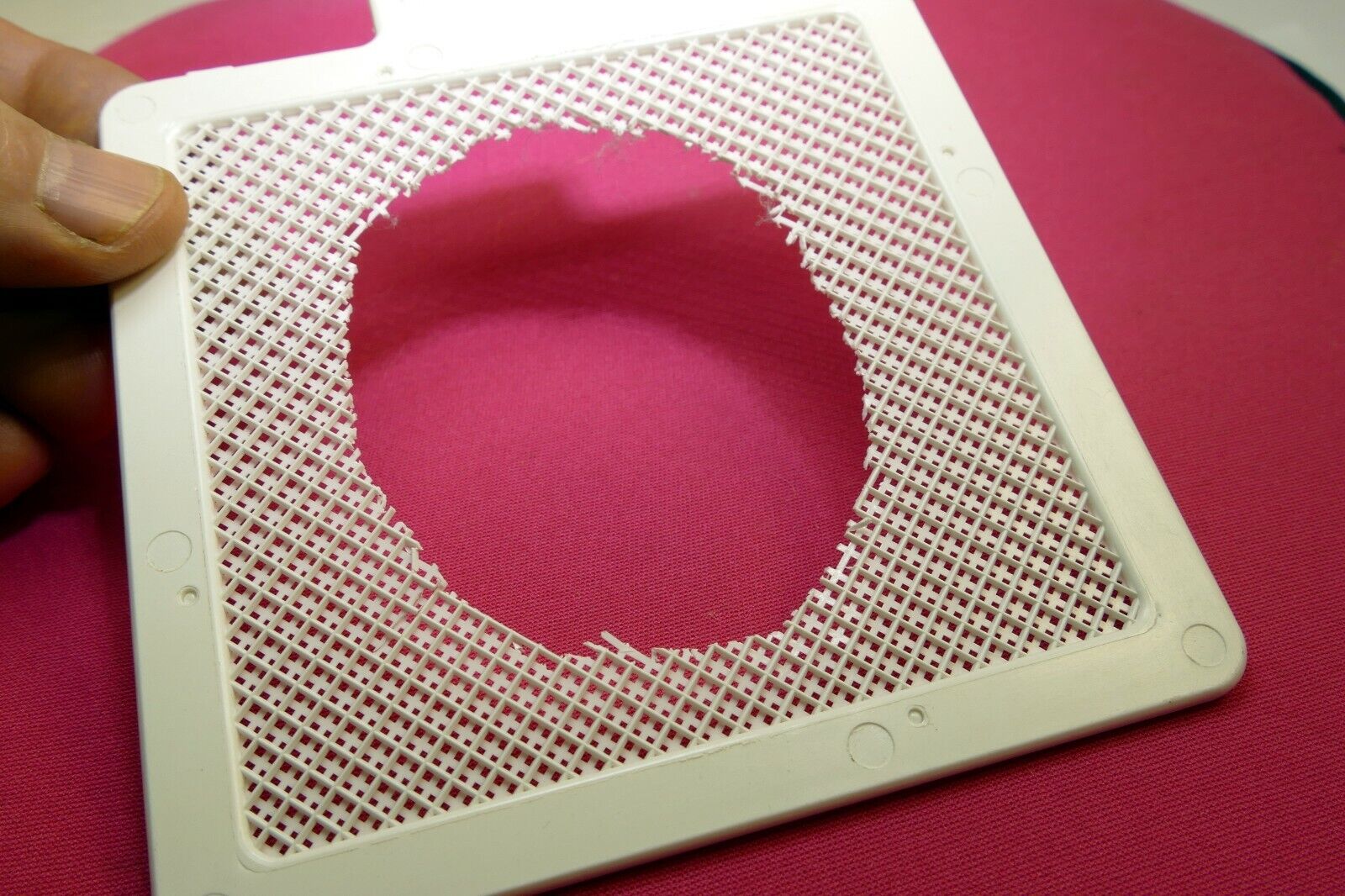 Lindahl  4.5X4.5"  Large vertical 3" Oval  creative High key Vignette Mask