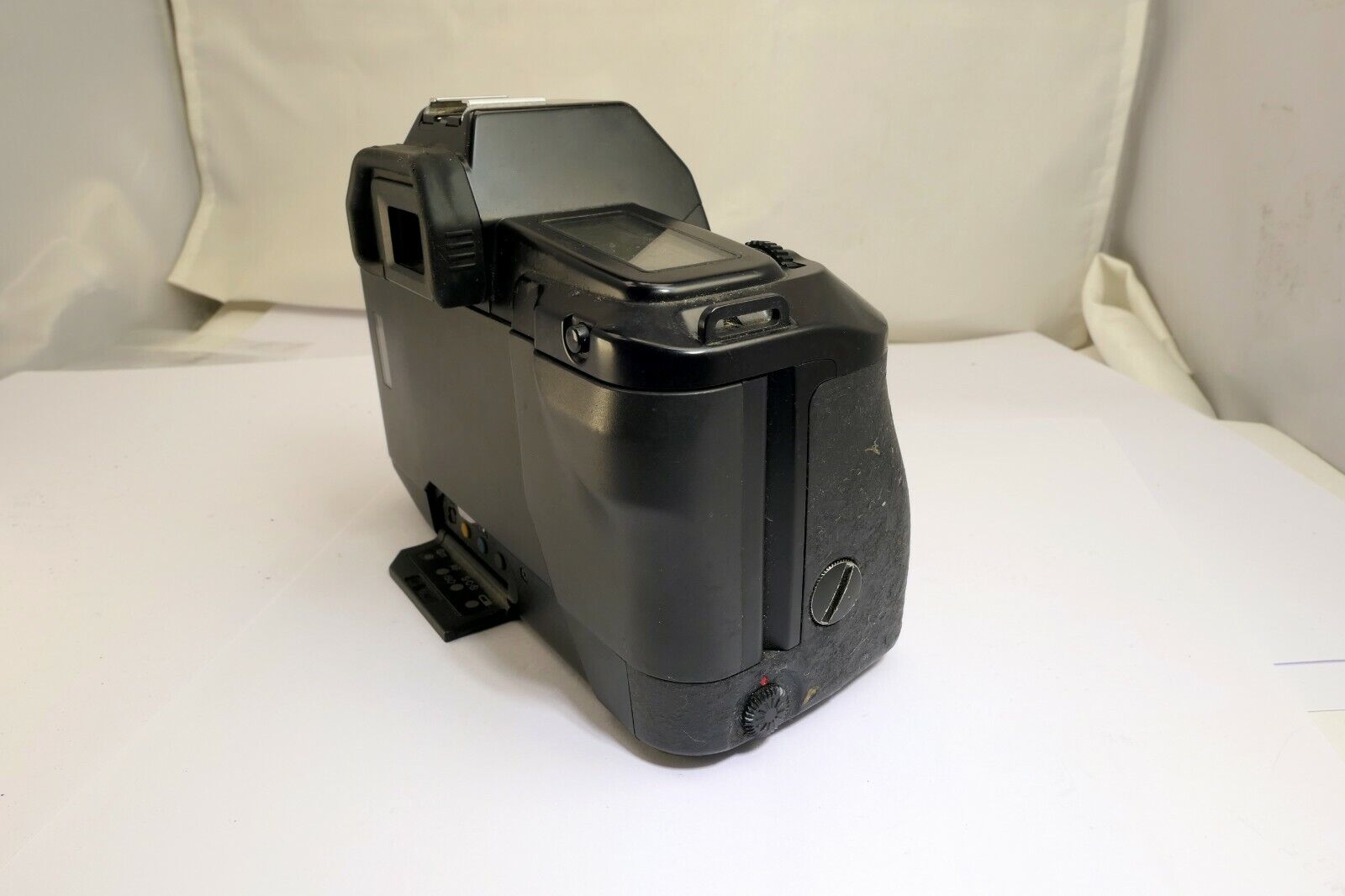 Canon EOS 650 35mm SLR Film SLR body only vintage