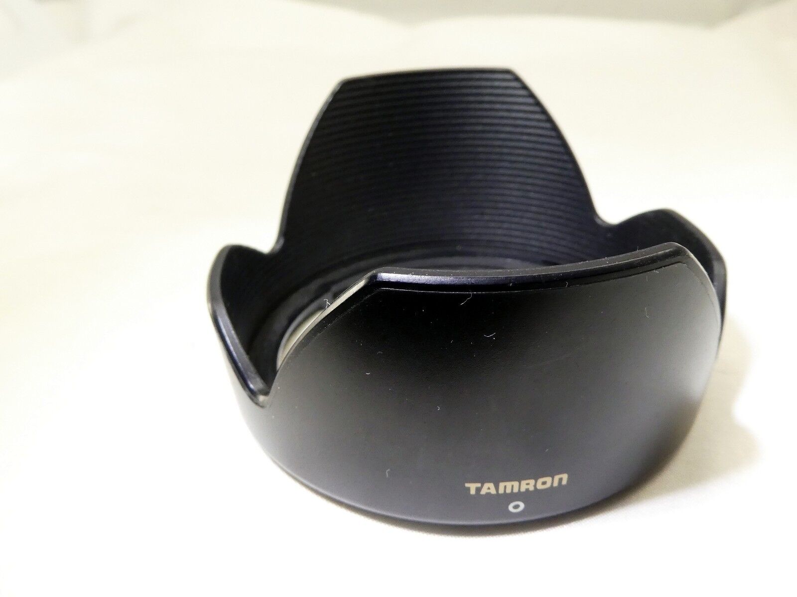 Tamron 1D3FH plastic Lens Hood Made in Japan for 28-105mm f4-5.6 AF zoom OEM