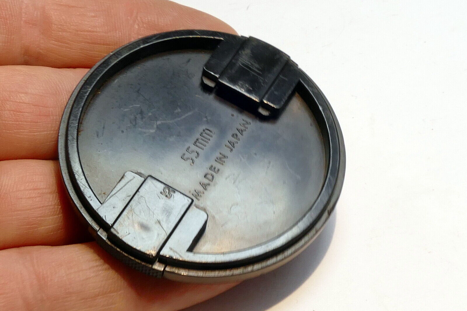 Sigma 55mm Front Lens Cap Made in Japan   snap on type black