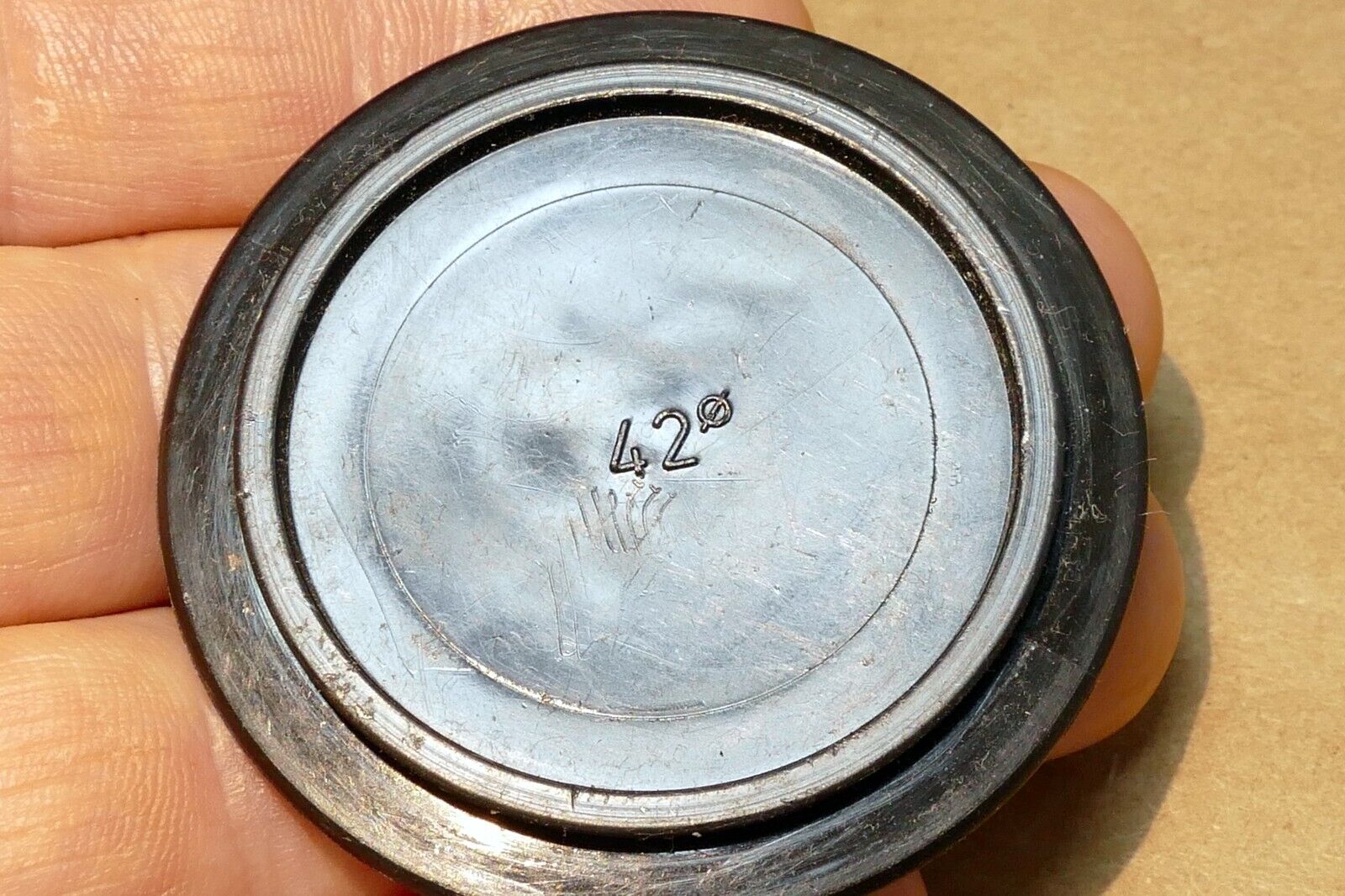 42mm T2 M42 Camera Body Cap Leica Leitz Black Plastic  slip on type for bellows