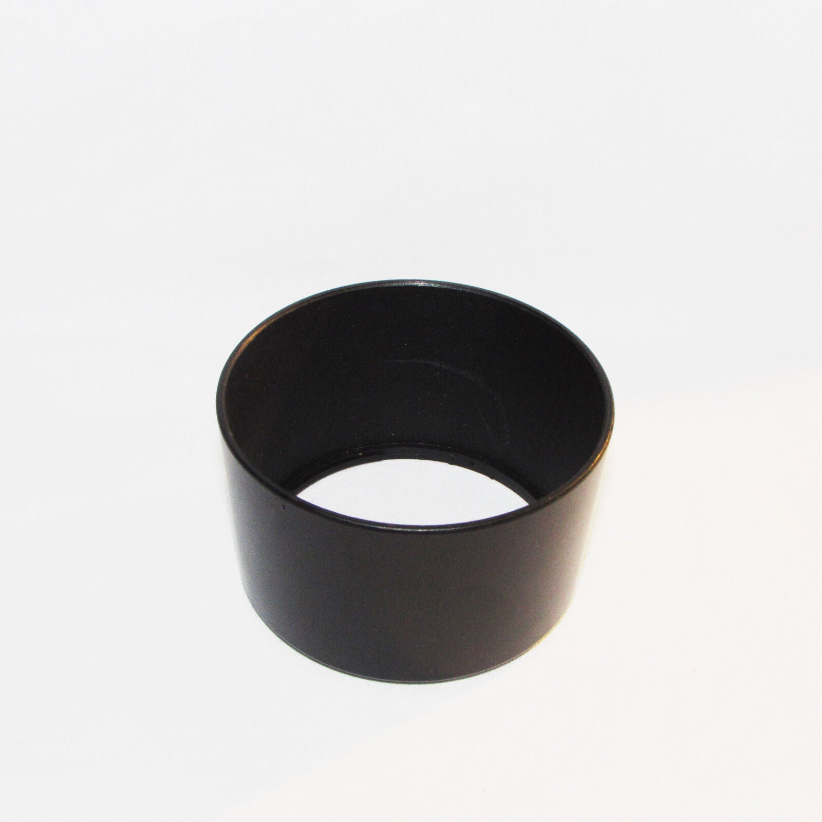 Used 69.3mm ID Lens Hood 70-300mm twist on type (unknown brand) B01940