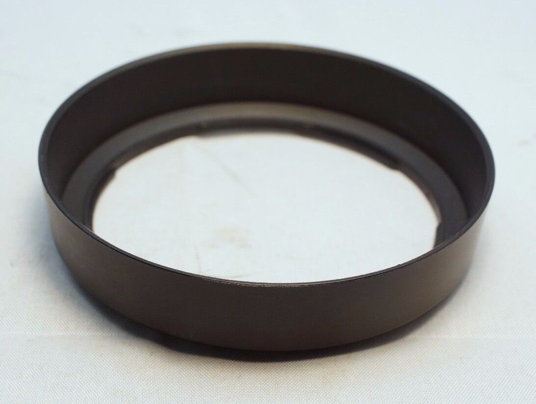 Unknown brand  Plastic Lens Hood Shade bwist on type 61mm ID
