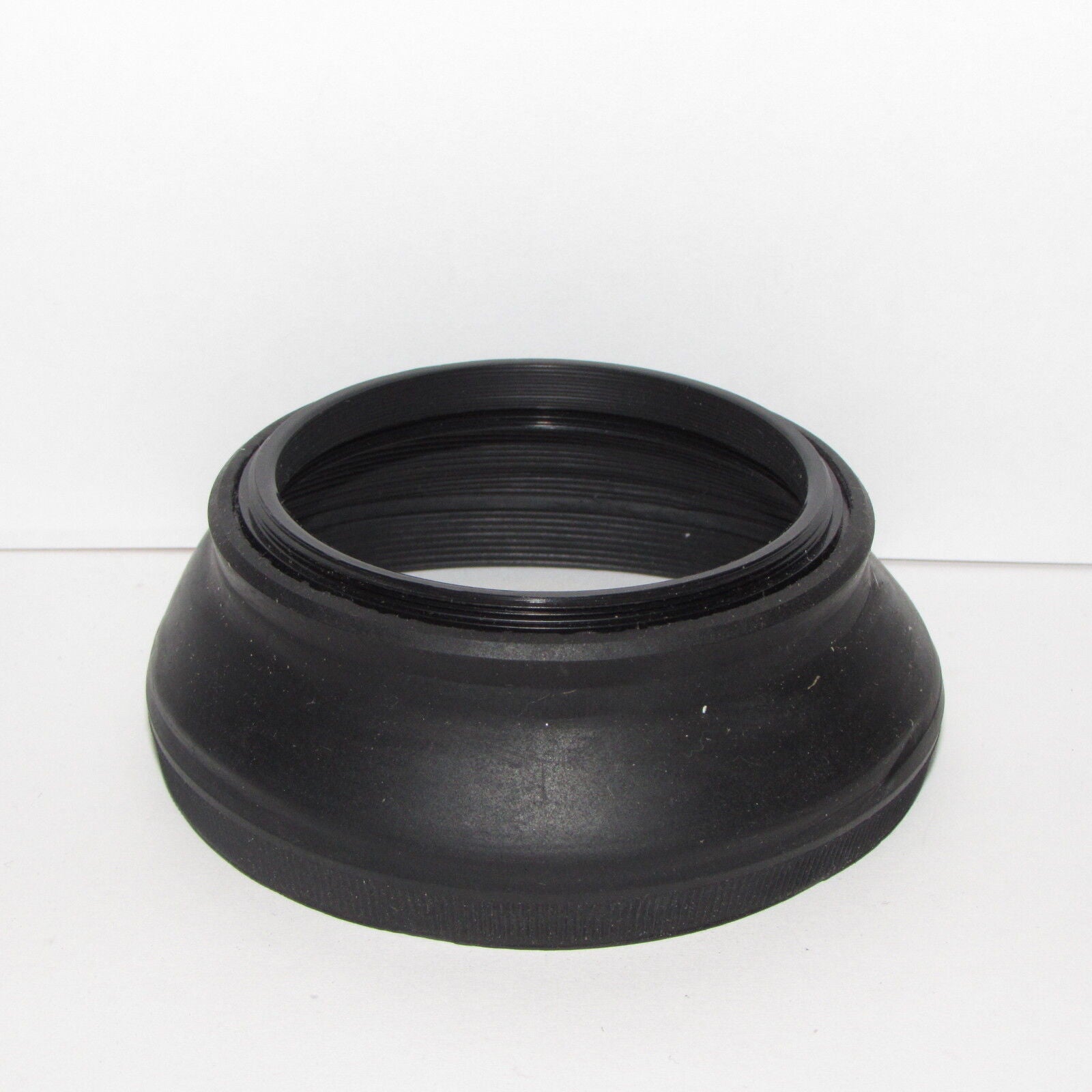 Used 62mm Collapsible Rubber Lens Hood Made in Korea vintage S113002