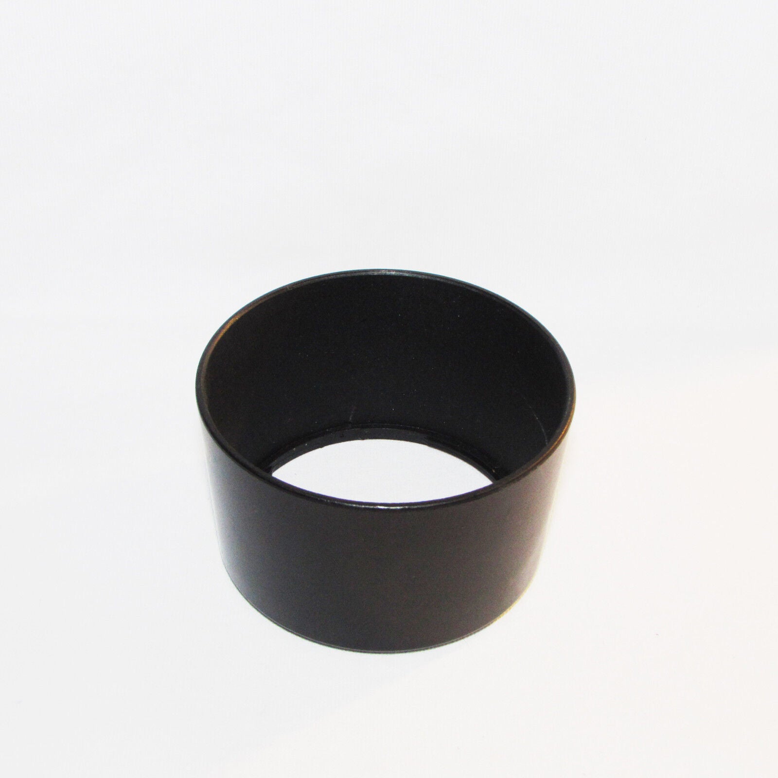 Used 69.3mm ID Lens Hood 70-300mm twist on type (unknown brand) B01940