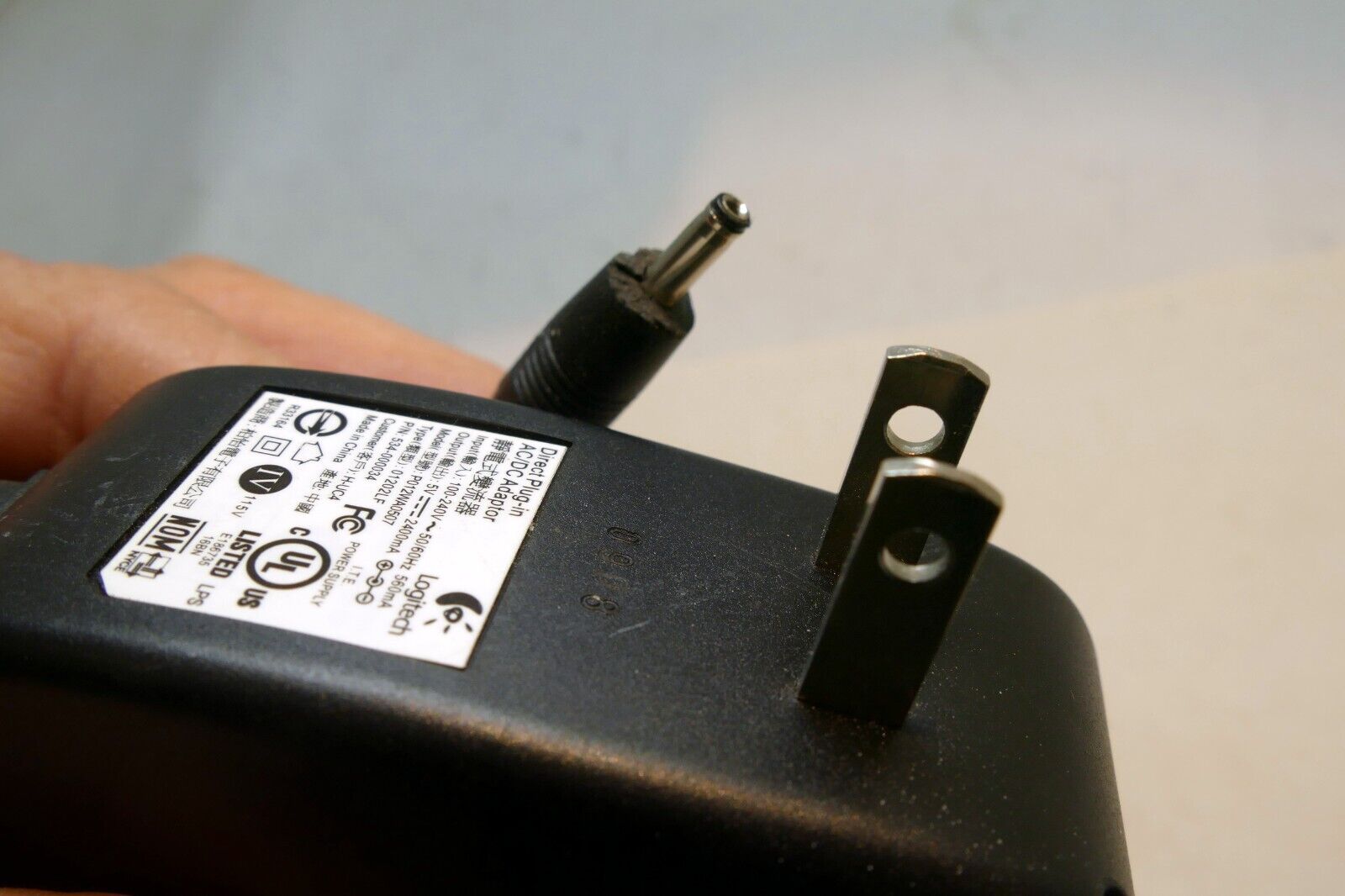.Logitech P012WA0507 AC/DC Adapter 5V 2400mA