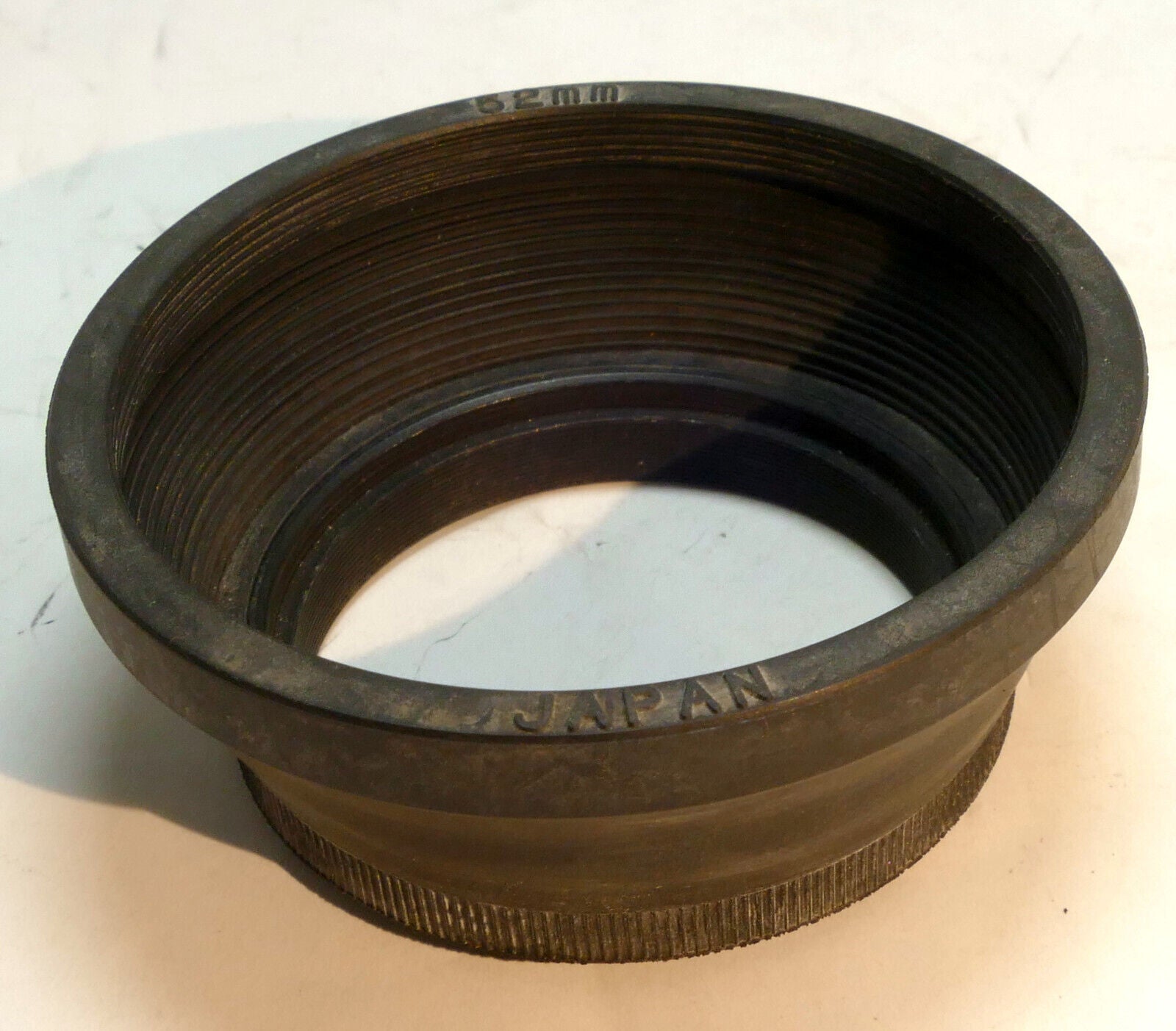 52mm  Lens Hood / Shade Rubber Collapsible threaded made in Japan