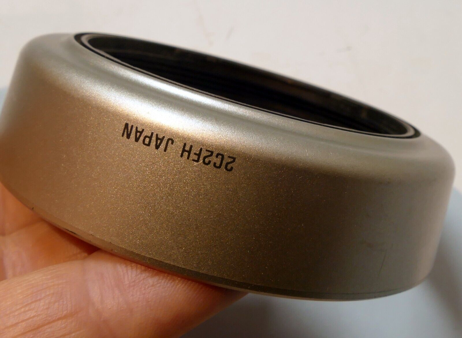 Tamron 2C2FH Plastic Lens Hood Shade for 28-80mm f3.5-5.6 AF ASpherical zoom