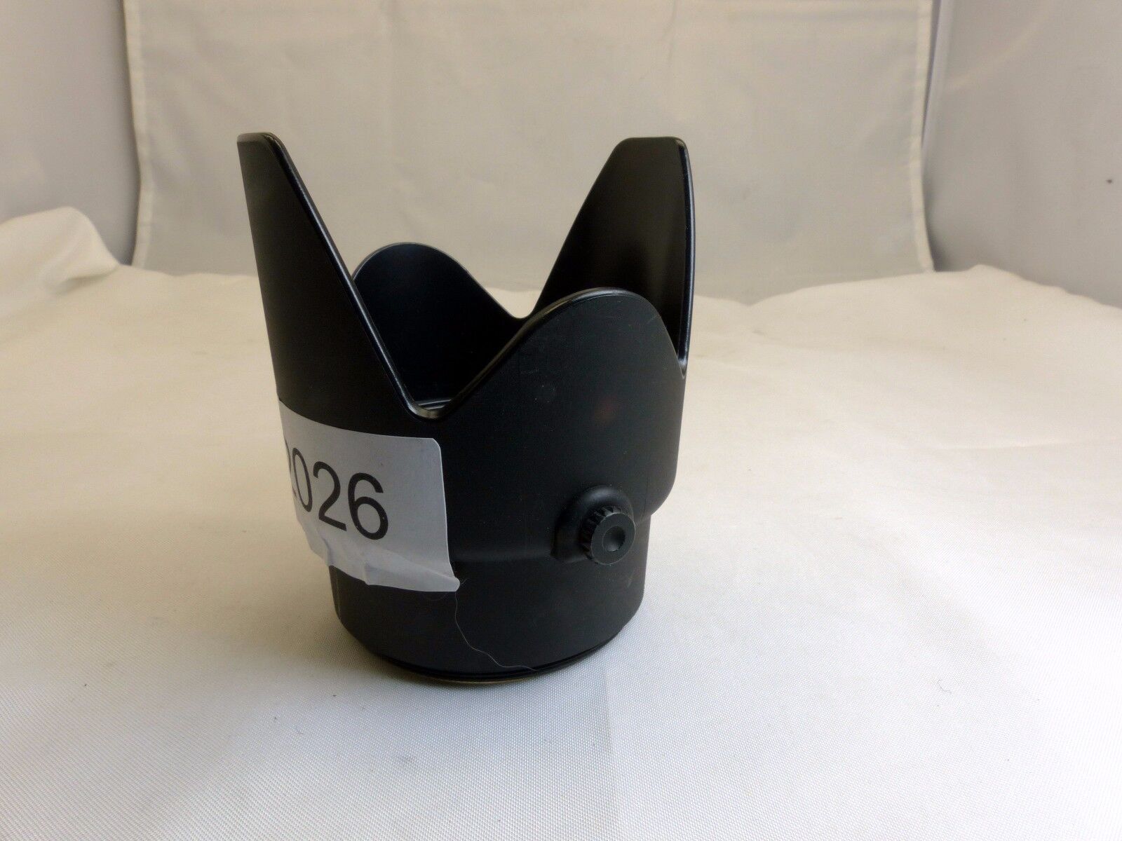 unknown brand 52.2mm Lens Hood B02026