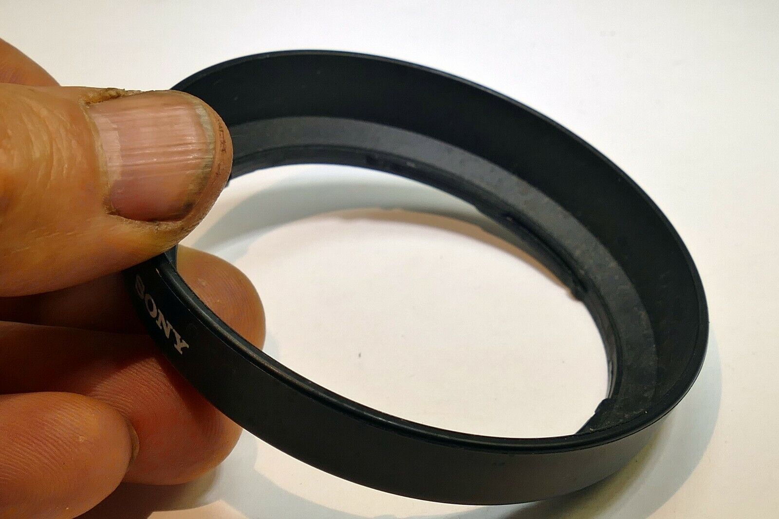 Sony Lens Hood Shade SH0006 18-70mm f3.5-5.6 Standard Zoom A mount AF DT SH 0006