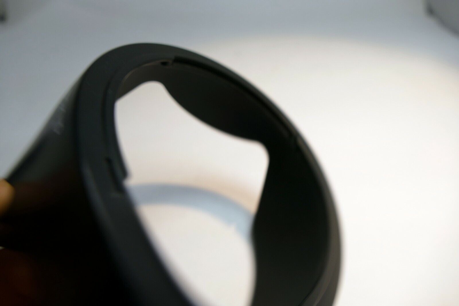 Replacement LH-83H Lens Hood for Canon EF 24-105mm f/4L is USM Lens