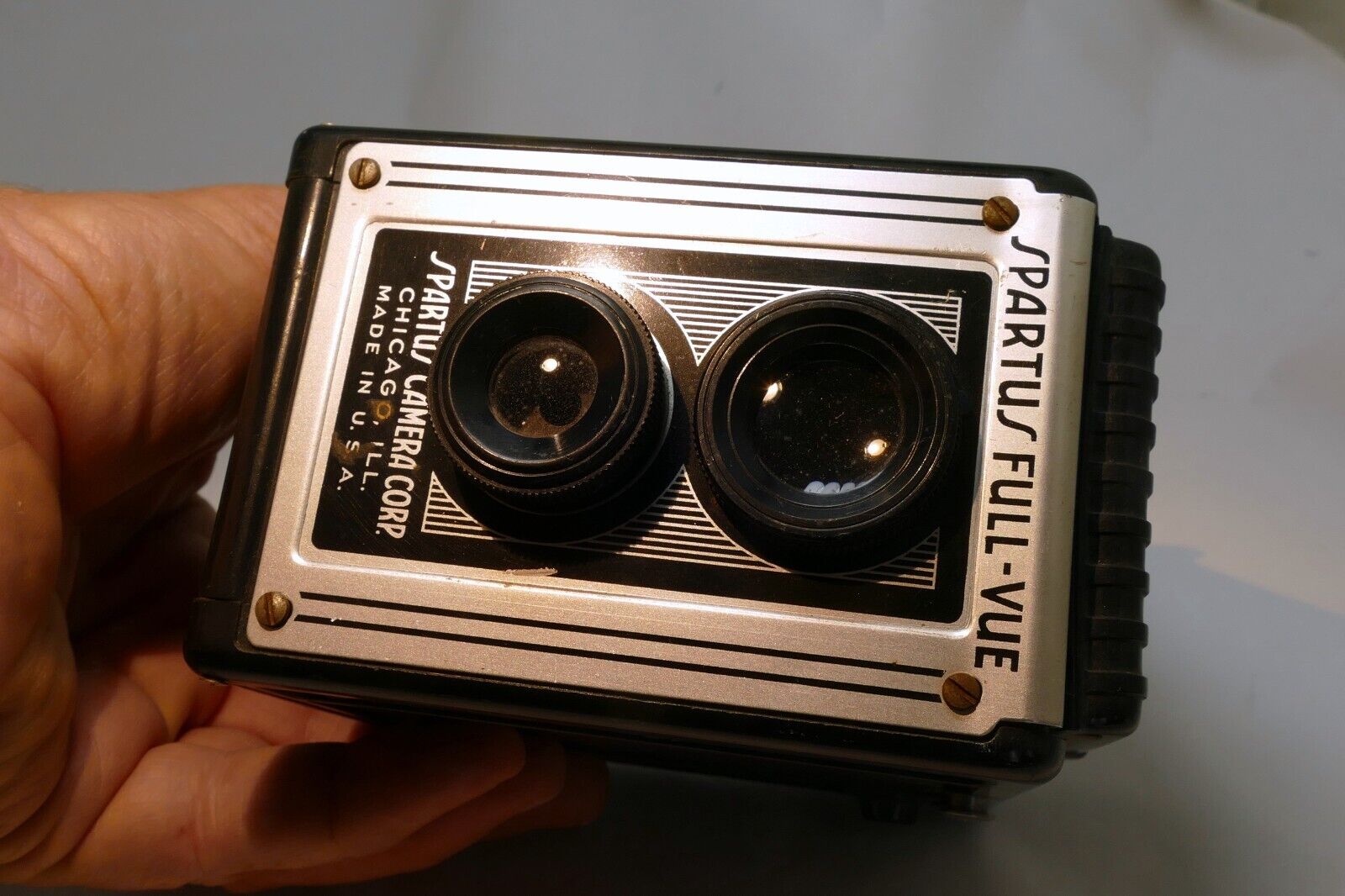 Spartus 120 TLR Camera Full-Vue made in USA vintage
