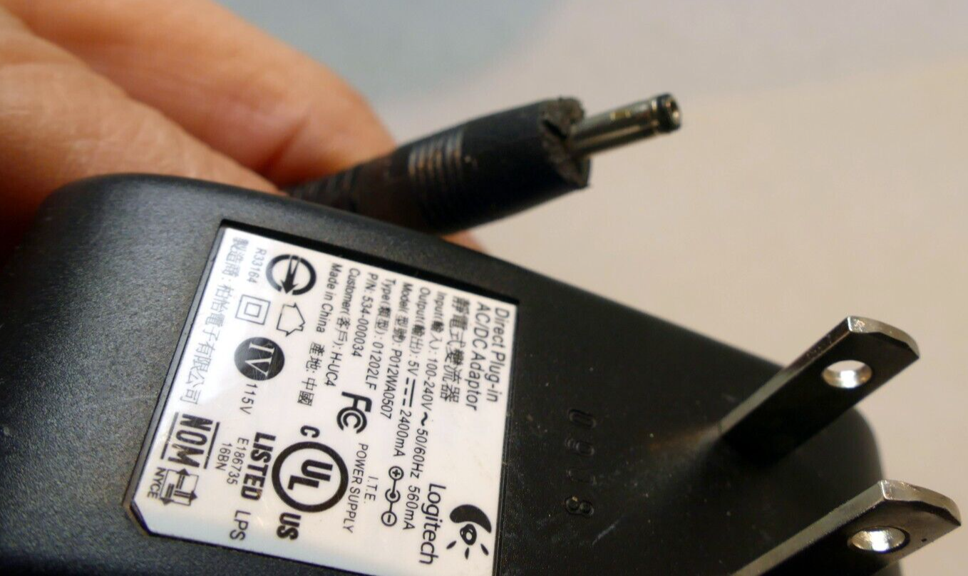 .Logitech P012WA0507 AC/DC Adapter 5V 2400mA