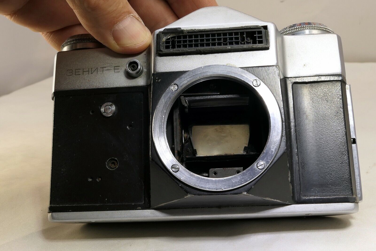 Zenit E camera body only 35mm SLR Film - PARTS AS IS - NOT WORKING