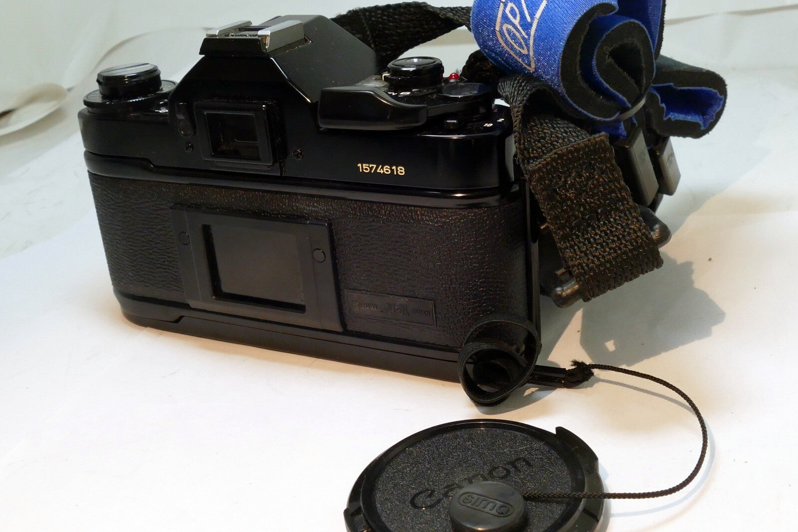 Canon A-1 35mm SLR Film Camera w/ new FD 28mm F2.8 Wide Lens outfit kit