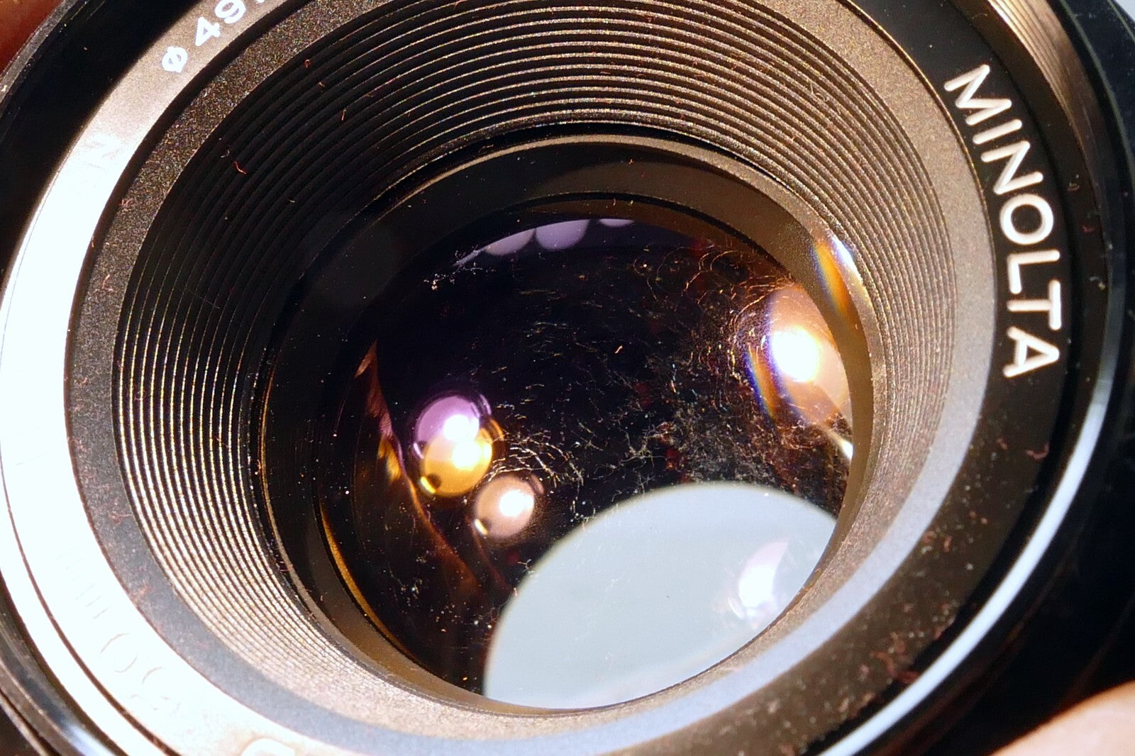 Minolta 50mm f2 MD Standard Prime Lens w/ 49mm  L39 UV filter - FUNGUS damage