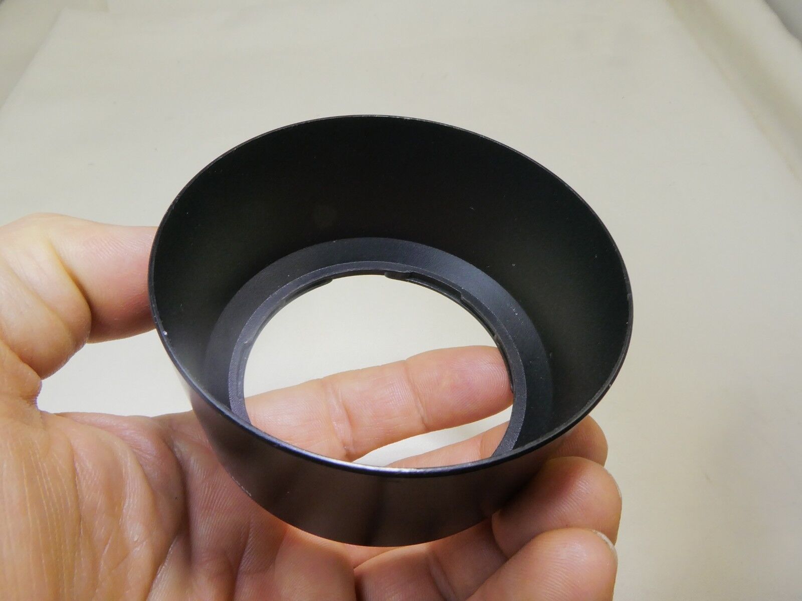 Tamron 89FH Camera Lens Hood Shade 90-300mm f4.5-5.6 (62D) AF Genuine OEM