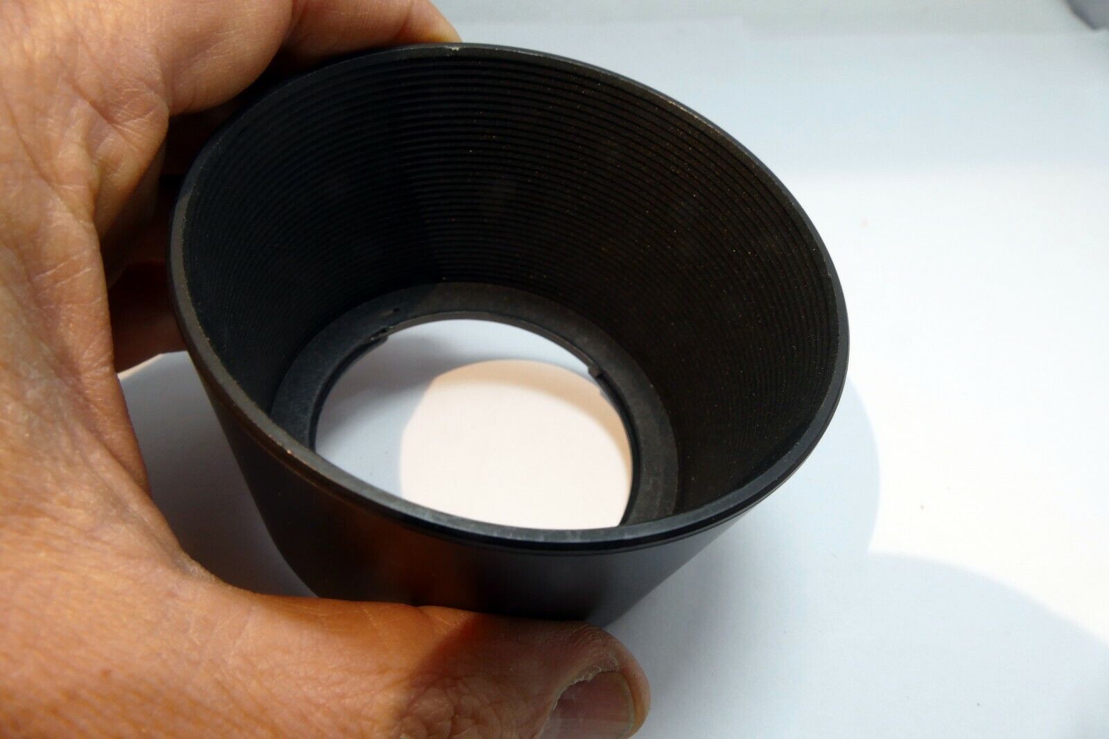 Tamron 1D2FH Lens Hood for Shade 100-300mm f5-6.3 macro AF zoom Model 186D