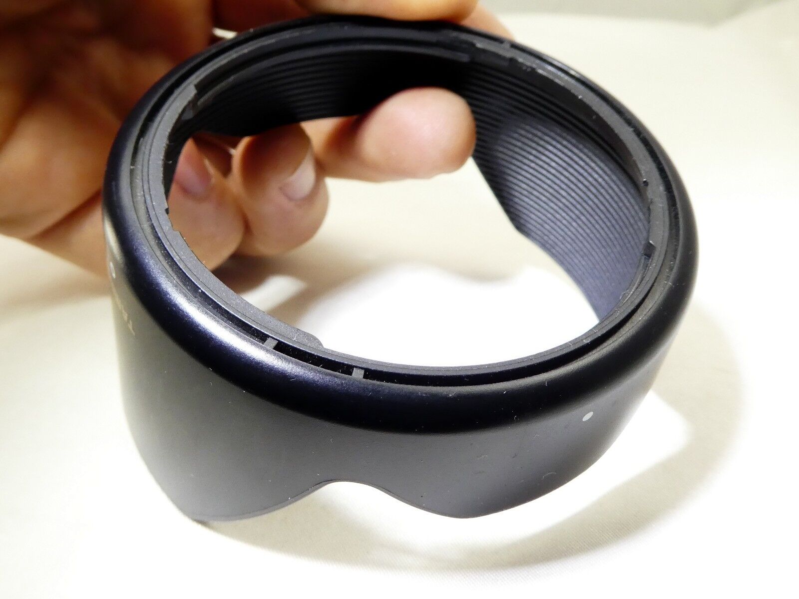 Tamron 1D3FH plastic Lens Hood Made in Japan for 28-105mm f4-5.6 AF zoom OEM