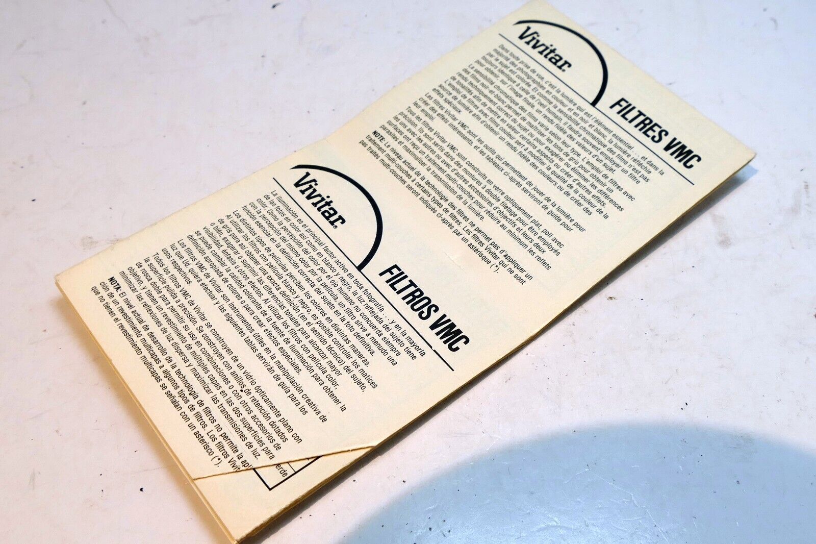 Vivitar table selector for B&W and color film filter guide brochure