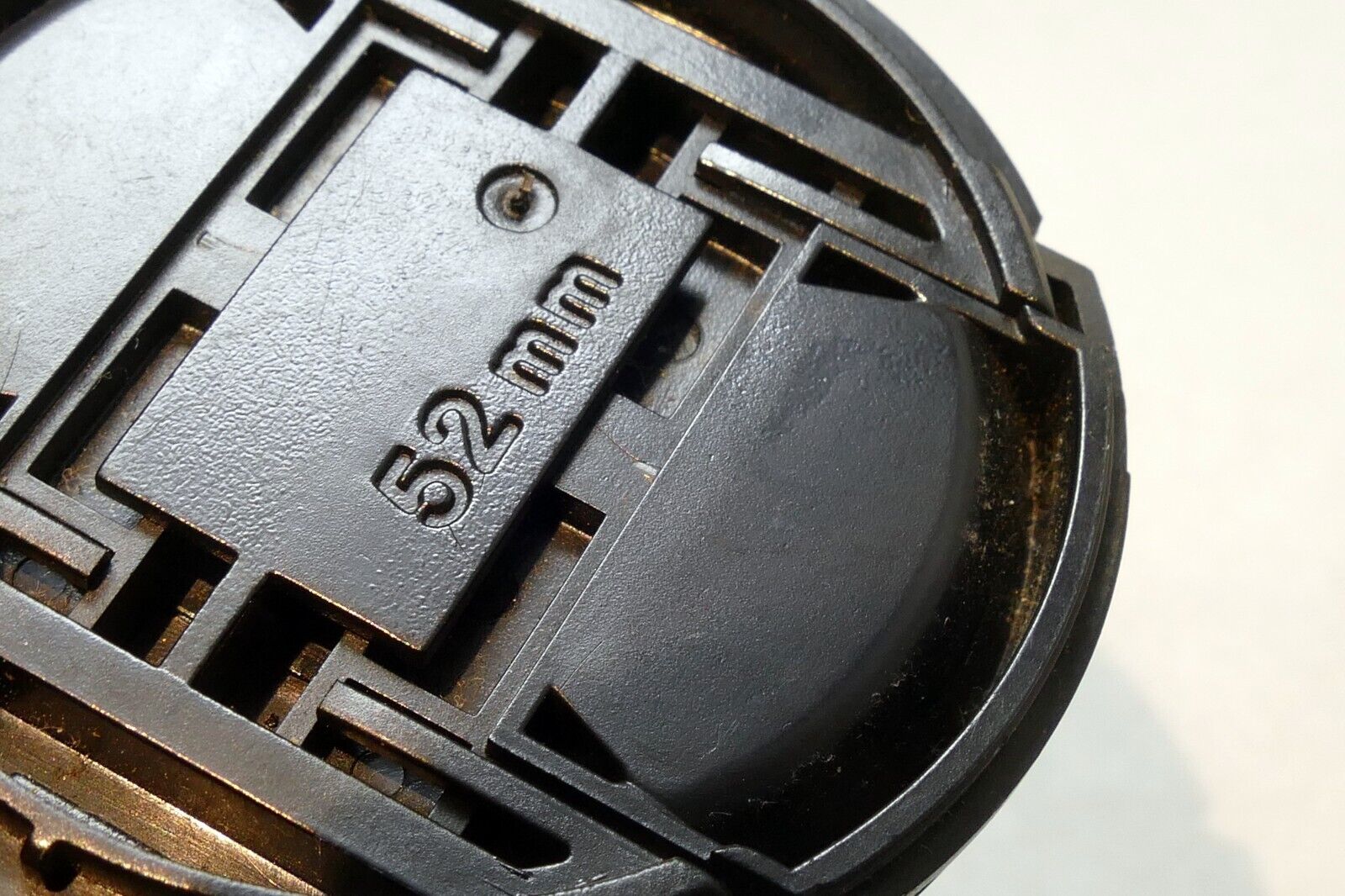 52mm Lens Front Cap  Snap on type generic Black plastic for 18-55mm AF-S VR II